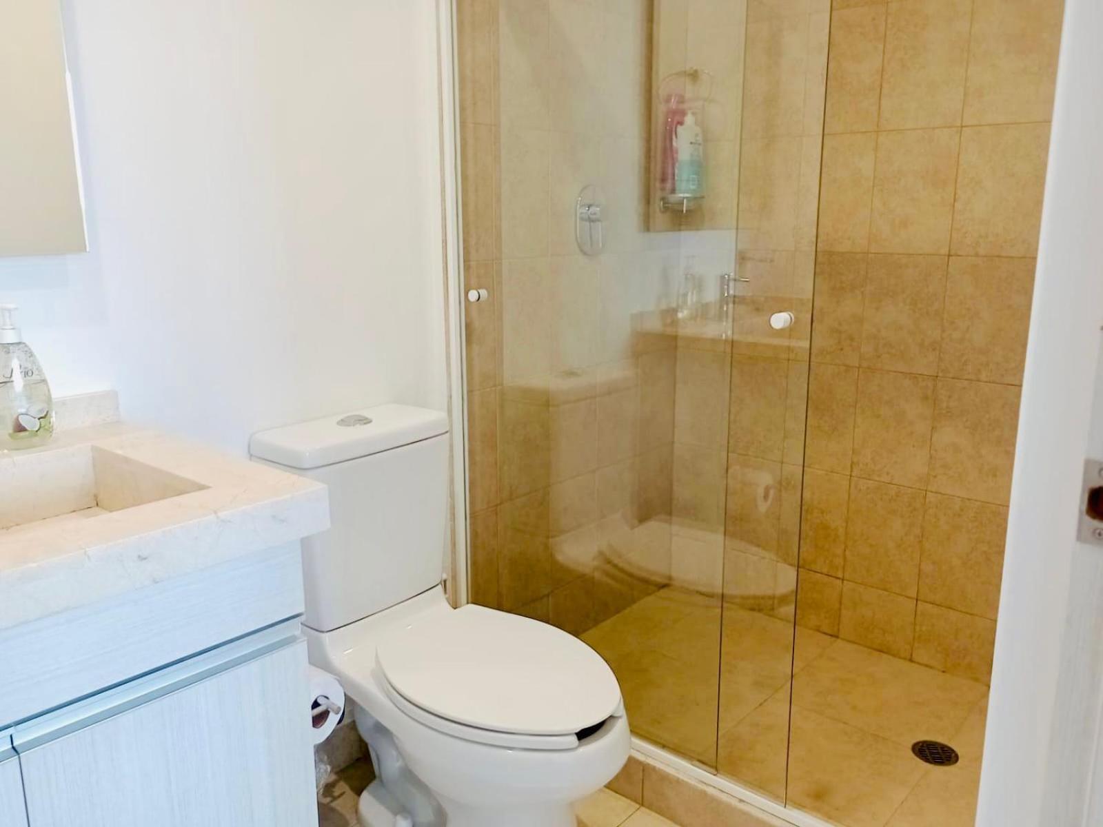 Romulo OFarril 2parking-3BR-2BA photo 2