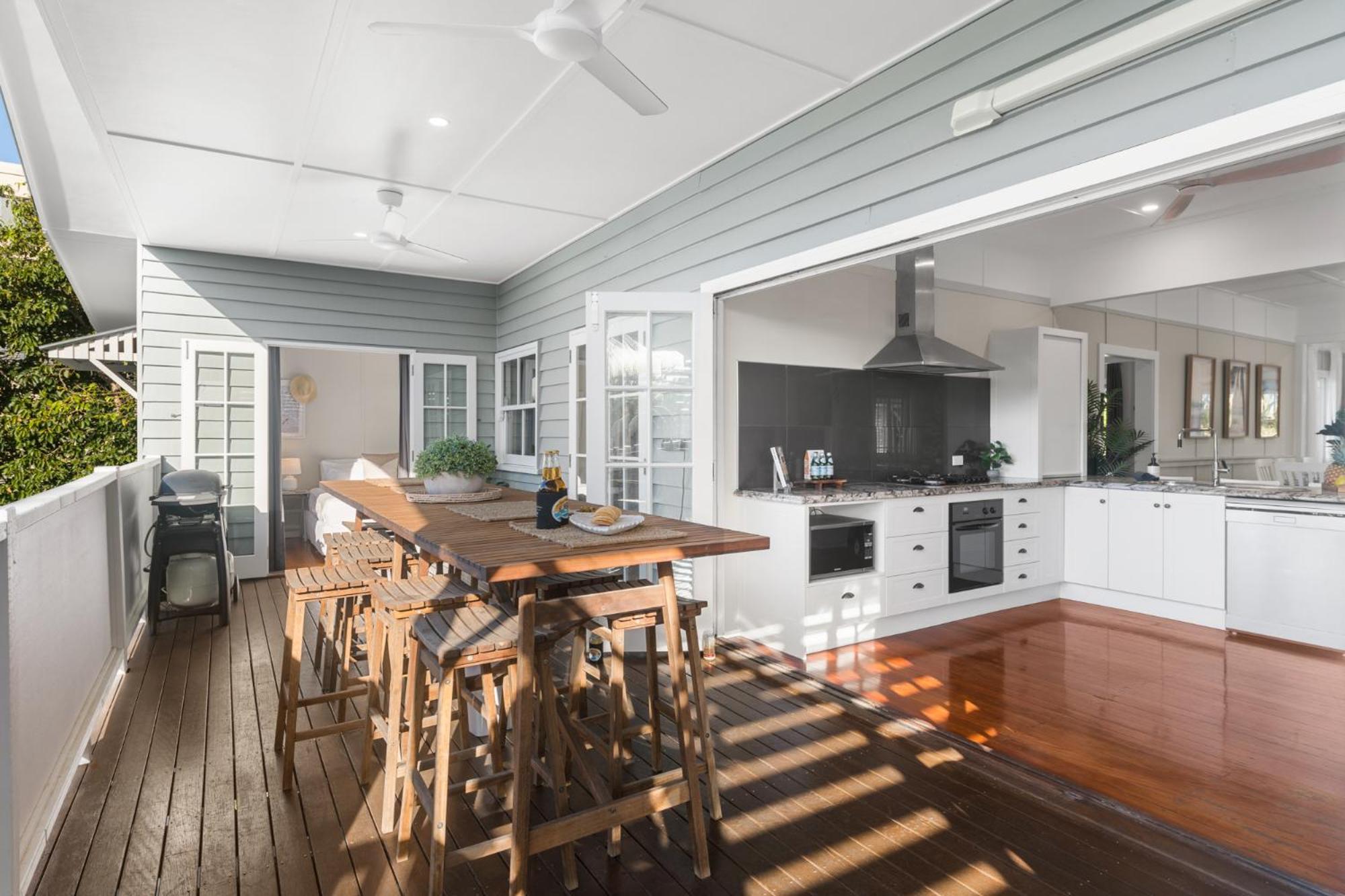 Stunning Beach House & Glamping tent - Sunshine Coast
