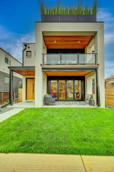 Luxury Townhouse in the Heart of LoHi view 5