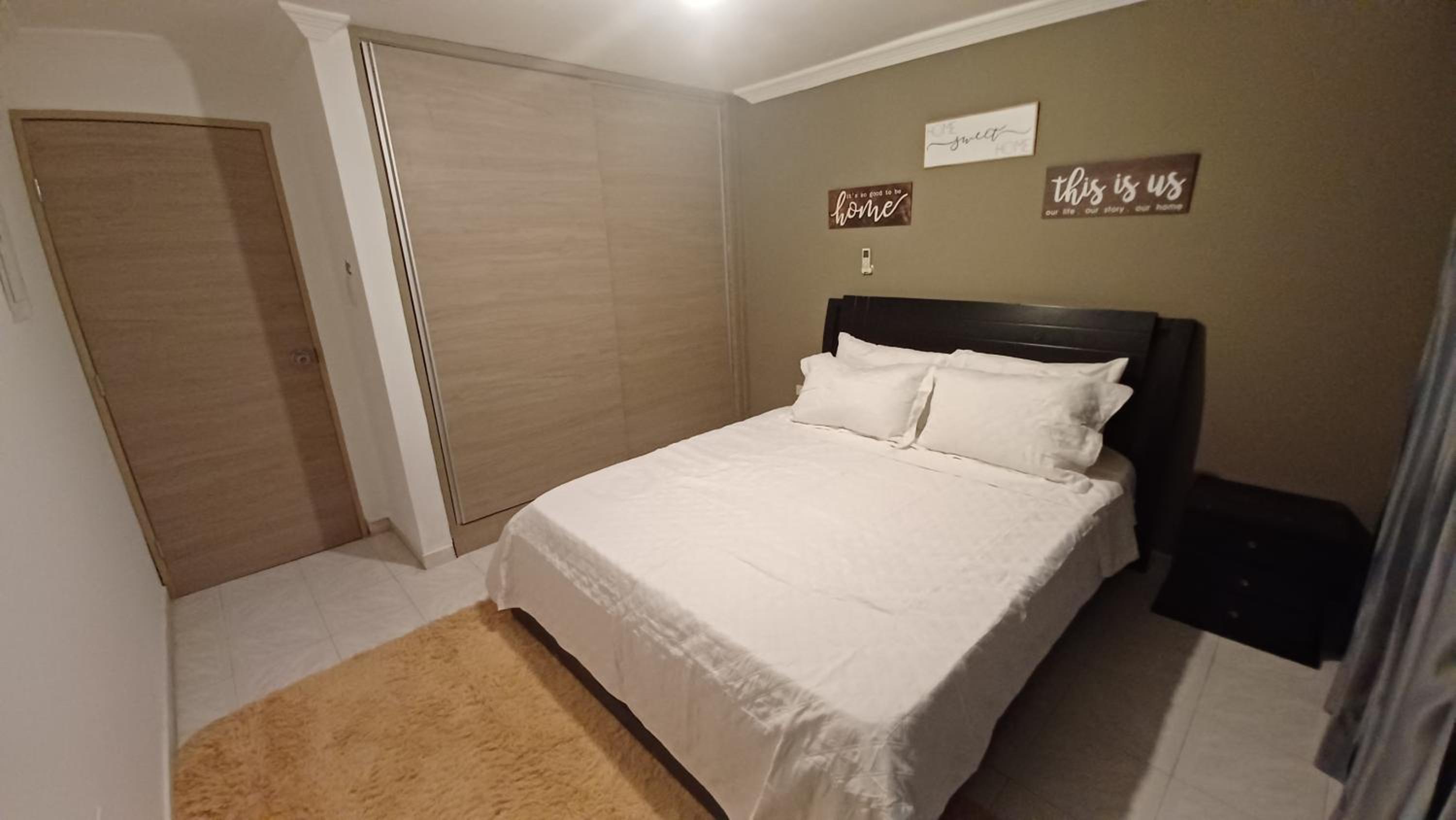 RH04 Espectacular apto edificio frente a la playa, 2 habitaciones, bien iluminado y espacioso - Property Image 8