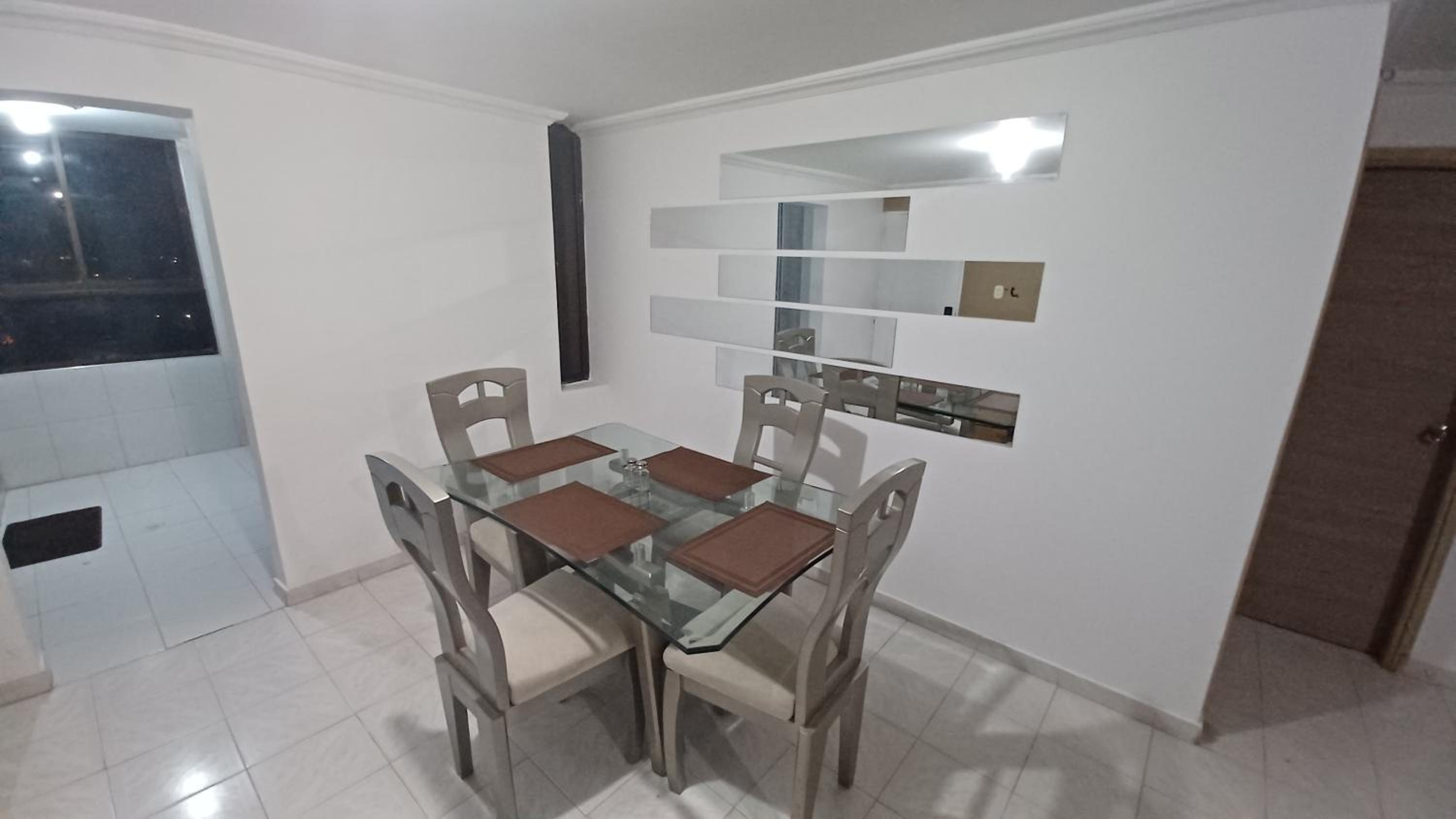 RH04 Espectacular apto edificio frente a la playa, 2 habitaciones, bien iluminado y espacioso - Property Image 9