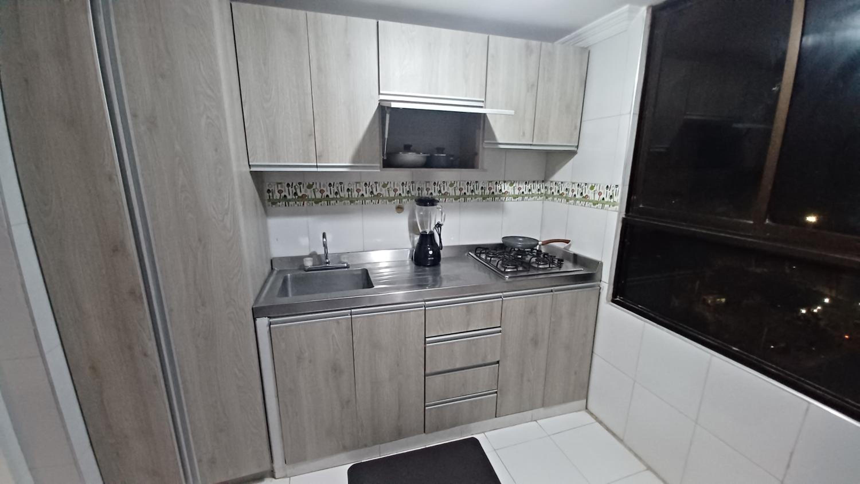 RH04 Espectacular apto edificio frente a la playa, 2 habitaciones, bien iluminado y espacioso - Property Image 14