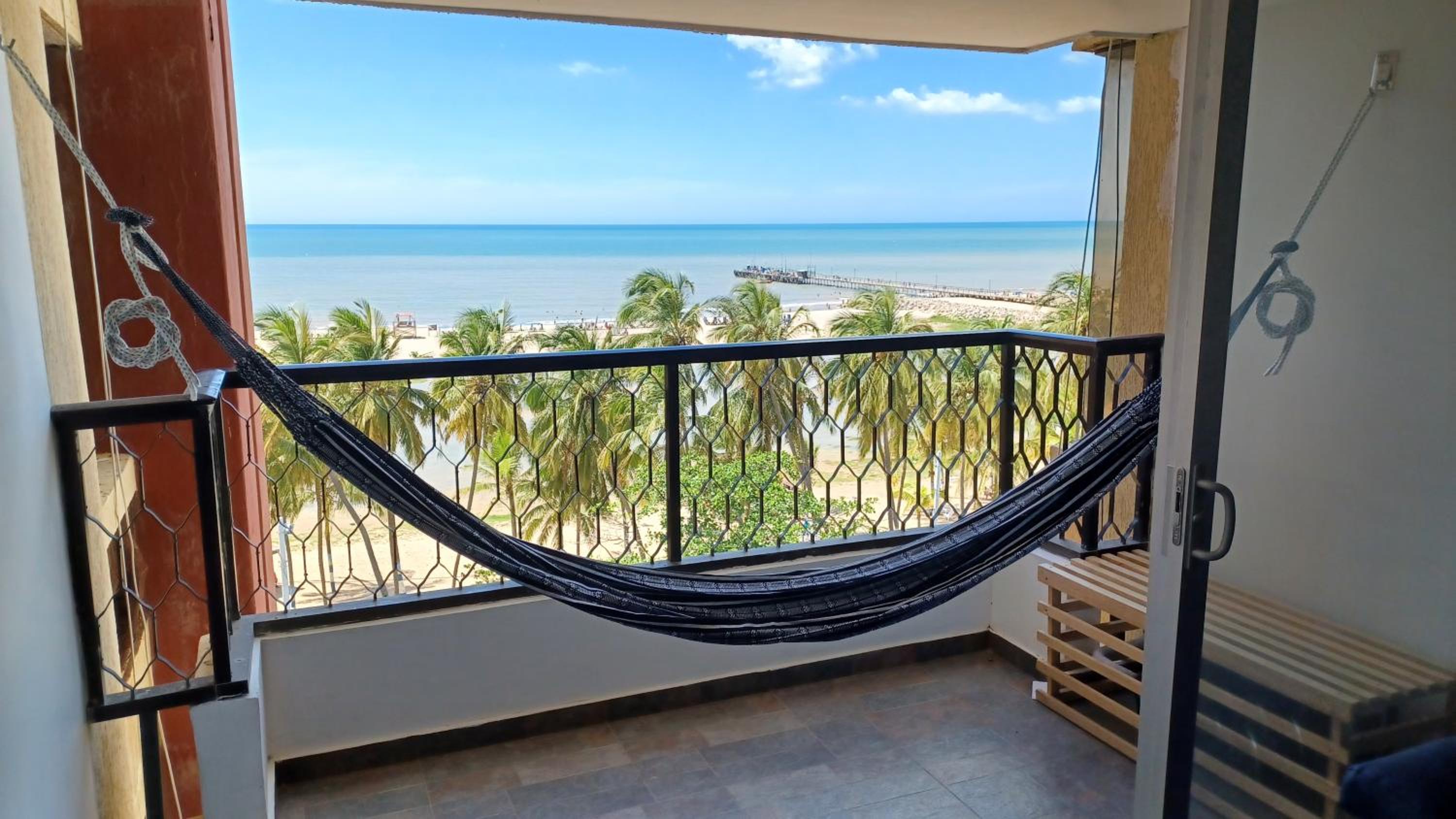 R3 Apartamento muy comodo y seguro perfecto para trabajar o vacacionar con balcón al mar