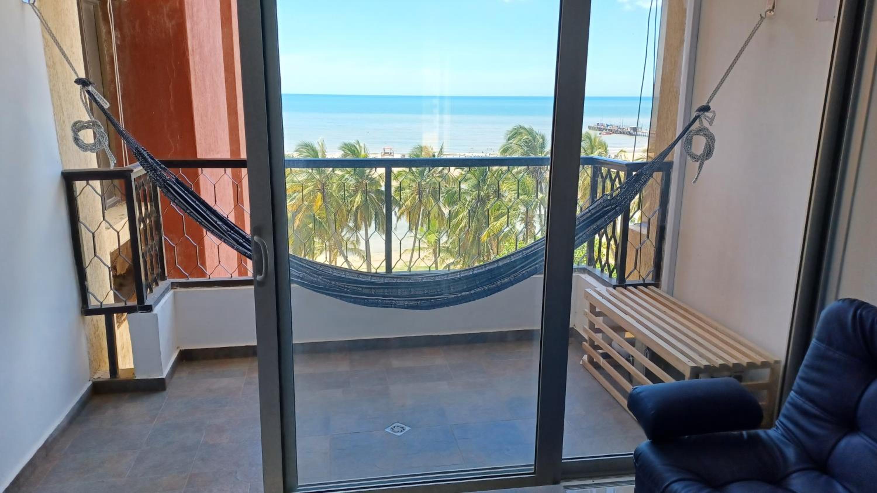 R3 Apartamento muy comodo y seguro perfecto para trabajar o vacacionar con balcón al mar