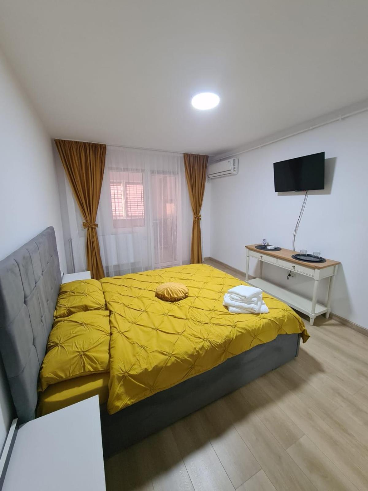 Garsoniera Luxury Kevin view 2