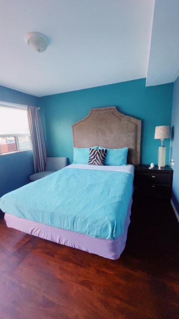 Crestwood Motel
