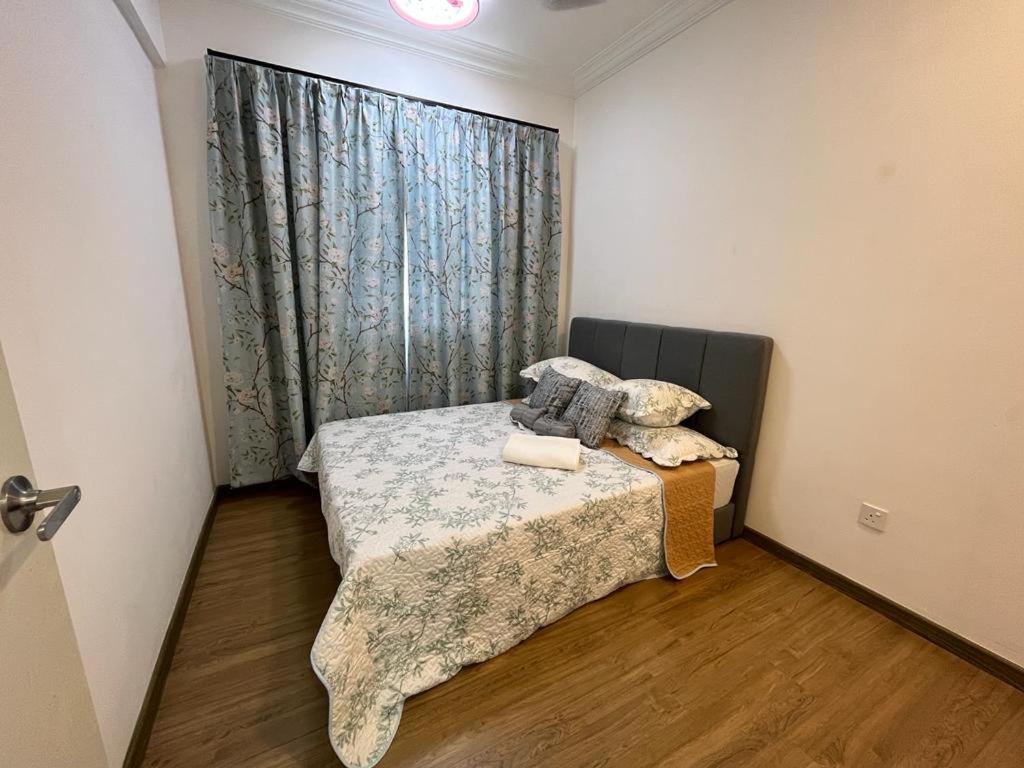 Naura Homestay Selayang Damai