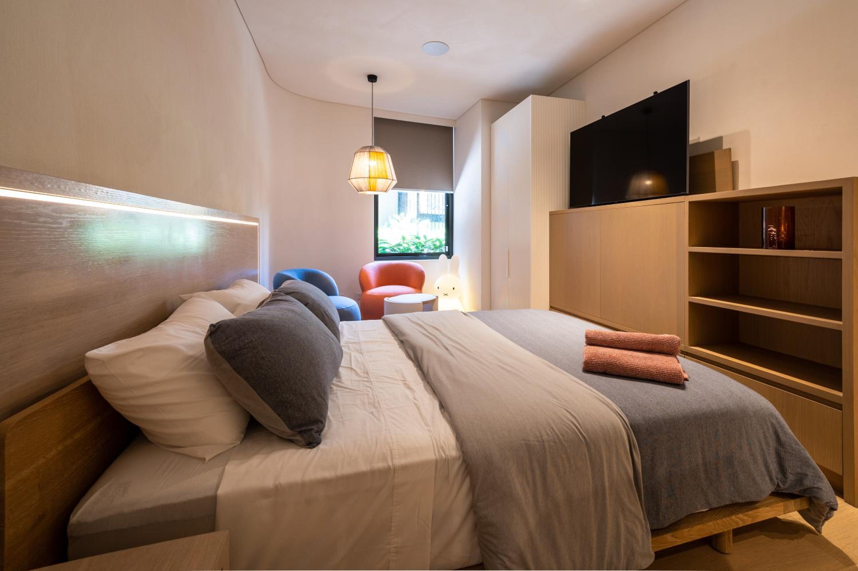 hotel room