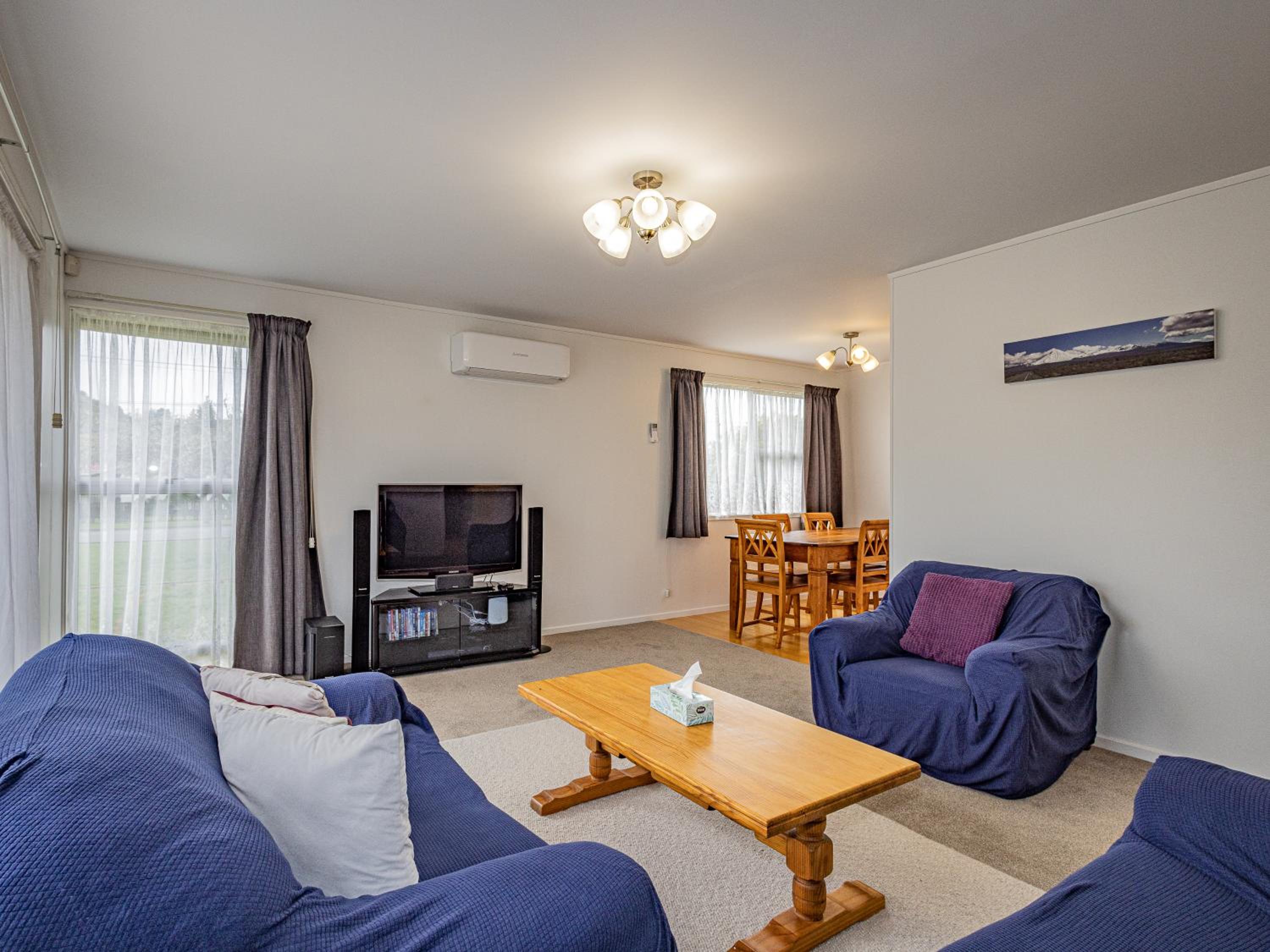 King's Crib - Raetihi Holiday Home view 4