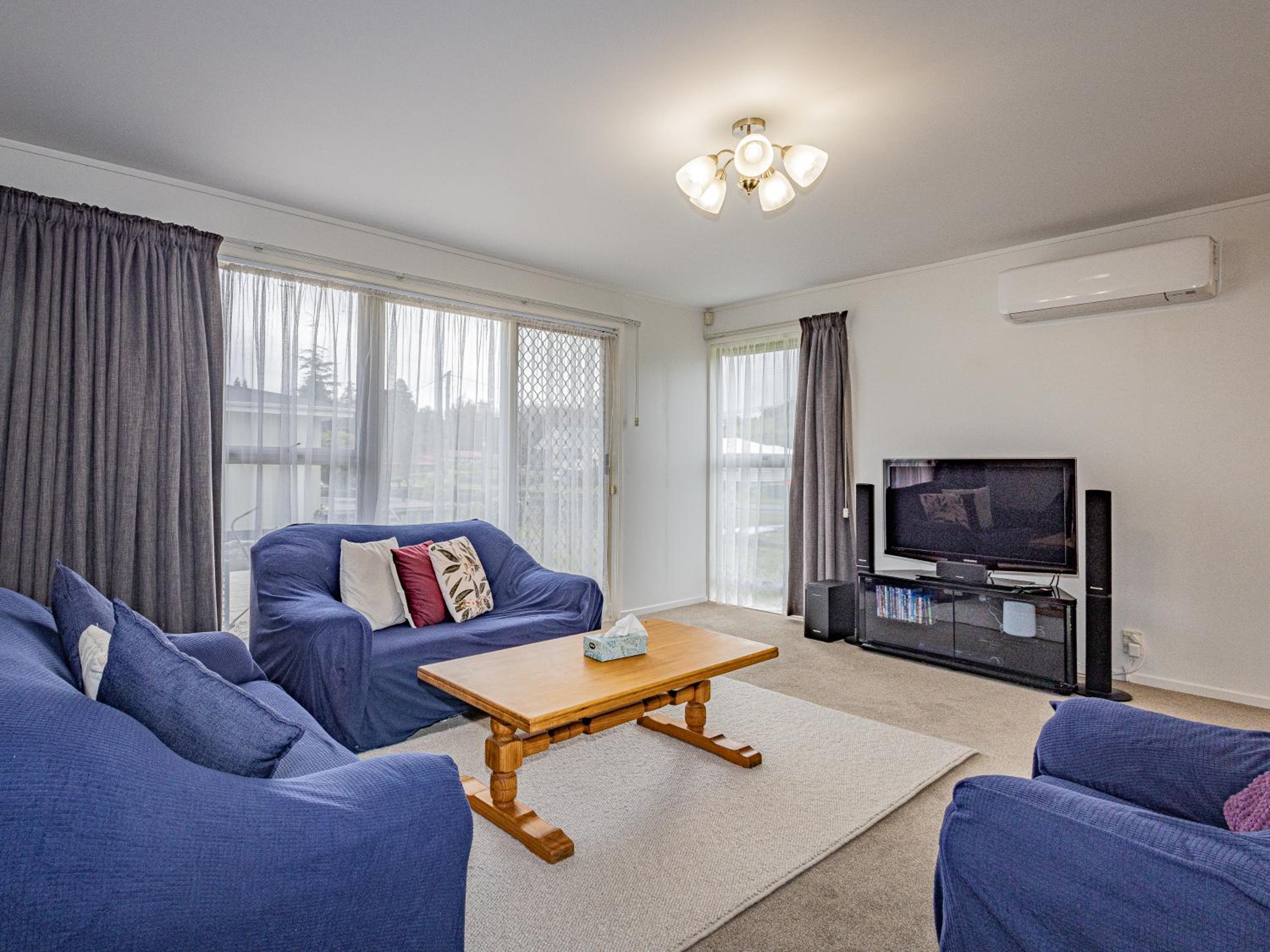 King's Crib - Raetihi Holiday Home view 3
