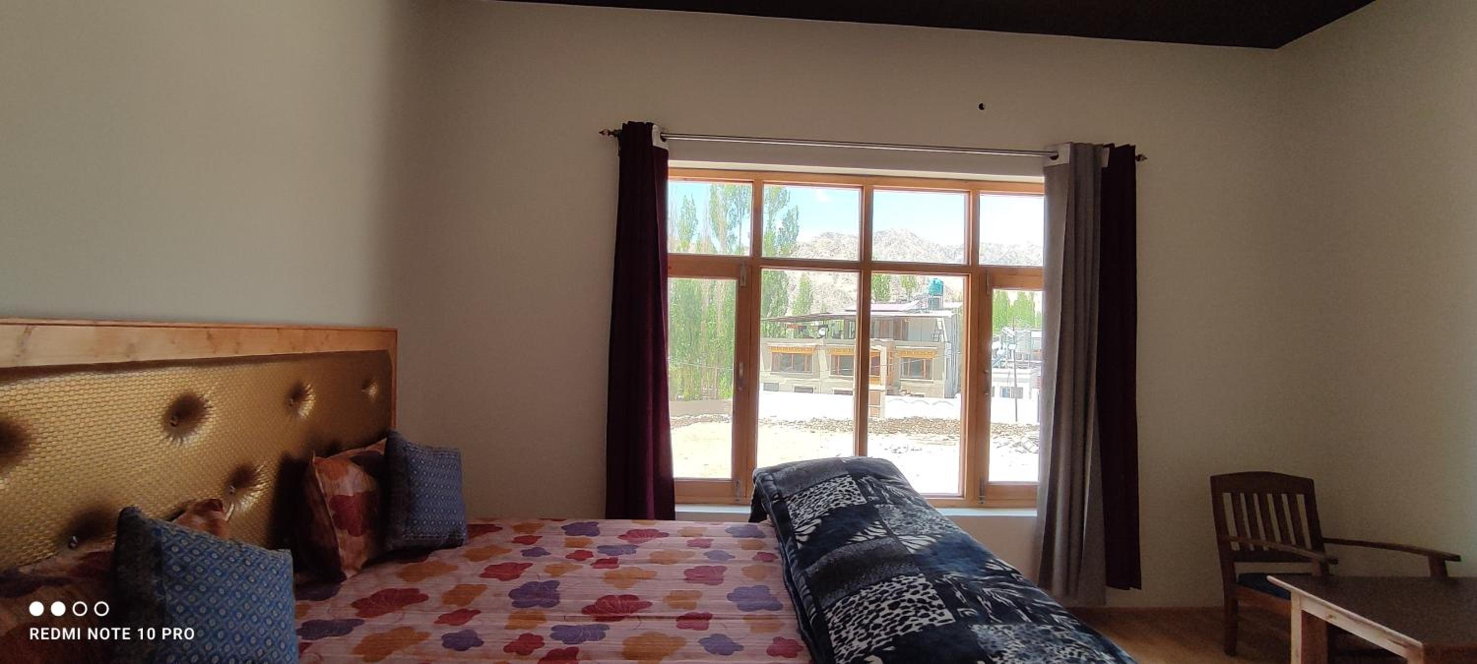 Photo 9