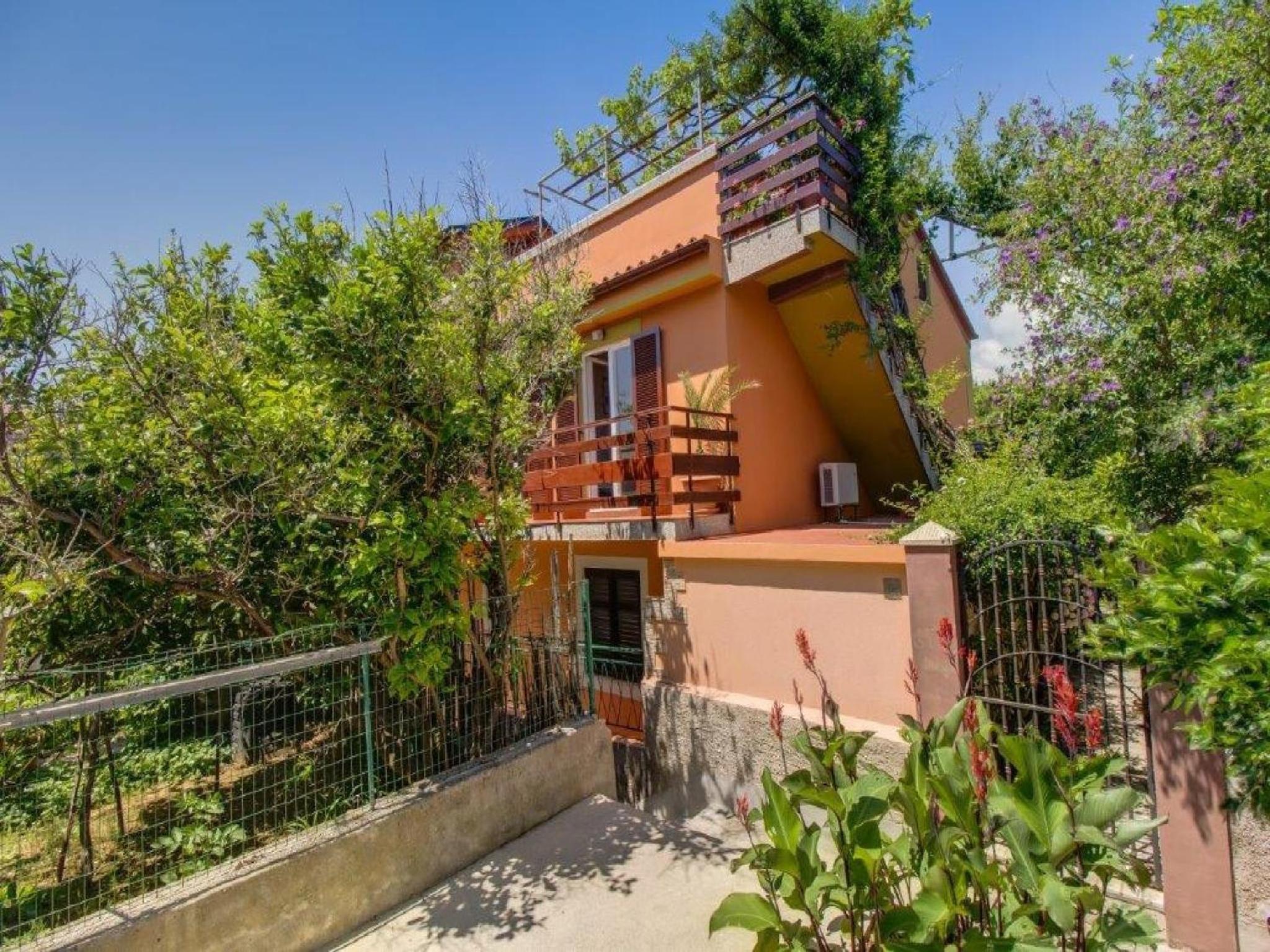 Apartment Blamax