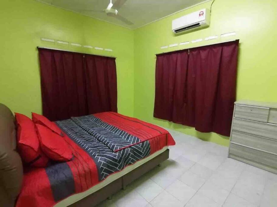 Hajjah Homestay Tg Agas Muar photo 6
