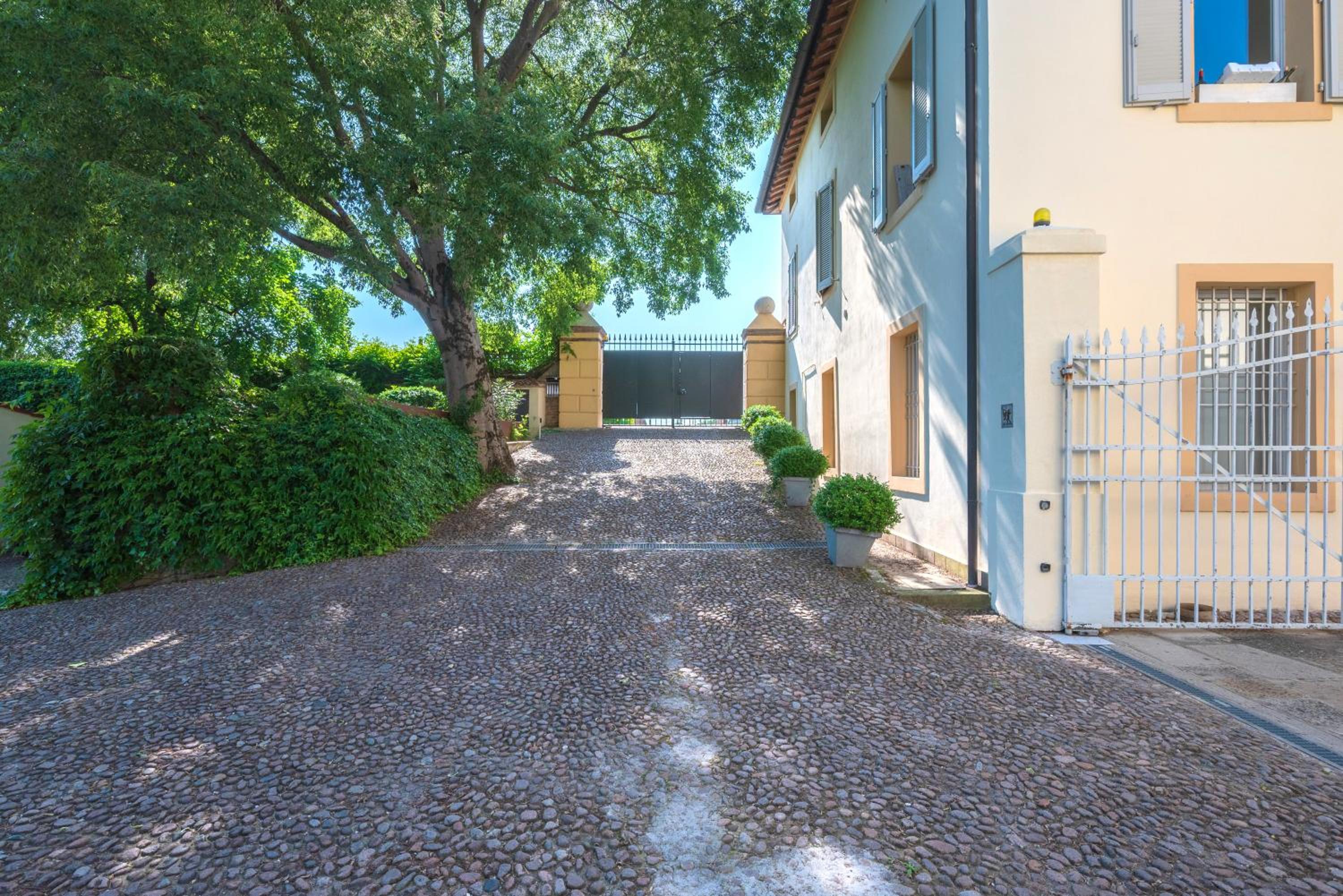 GuestHost - Elegant & Superior Scuderia Villa Molin