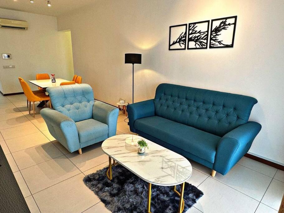 NEW 4Queen Bed 3 Room 2CP near Gurney with tvbox and KTV Set photo 3