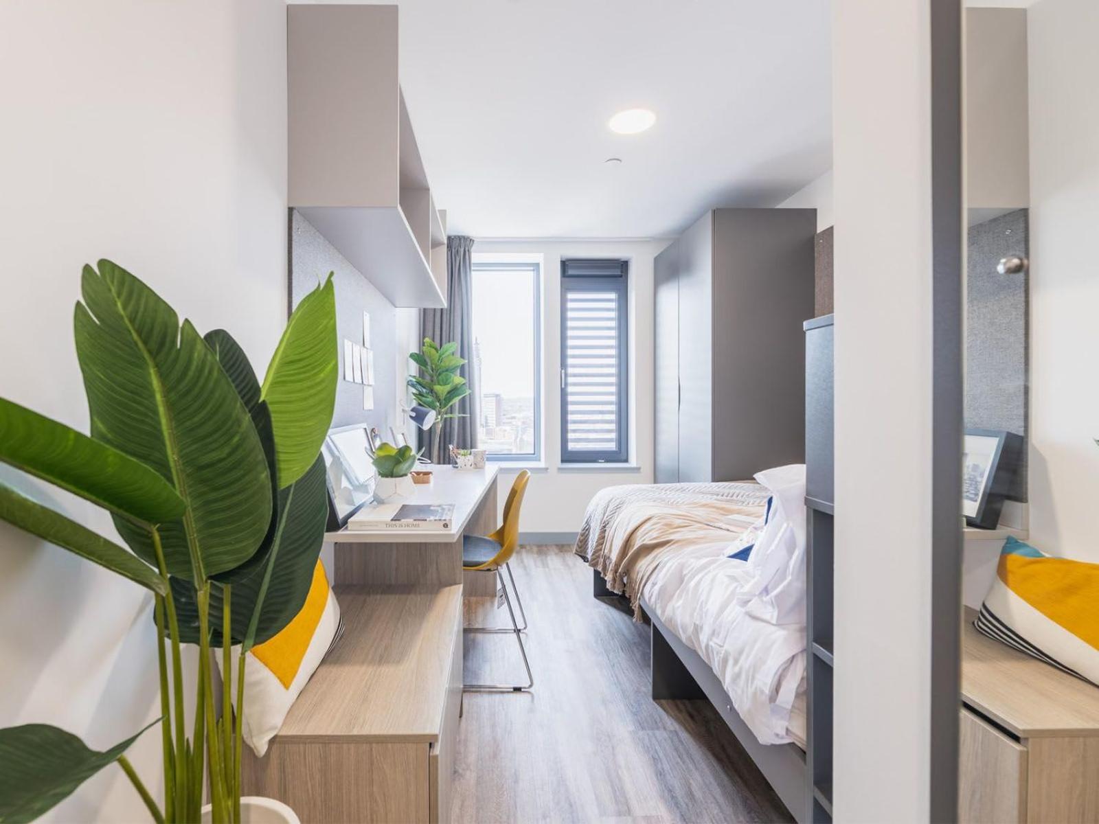 Ensuite Bedrooms with Shared Kitchen at Onyx located in Birmingham