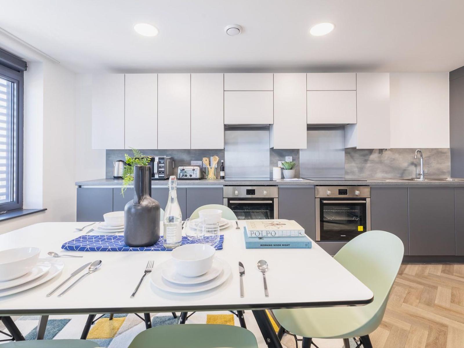 Ensuite Bedrooms with Shared Kitchen at Onyx located in Birmingham