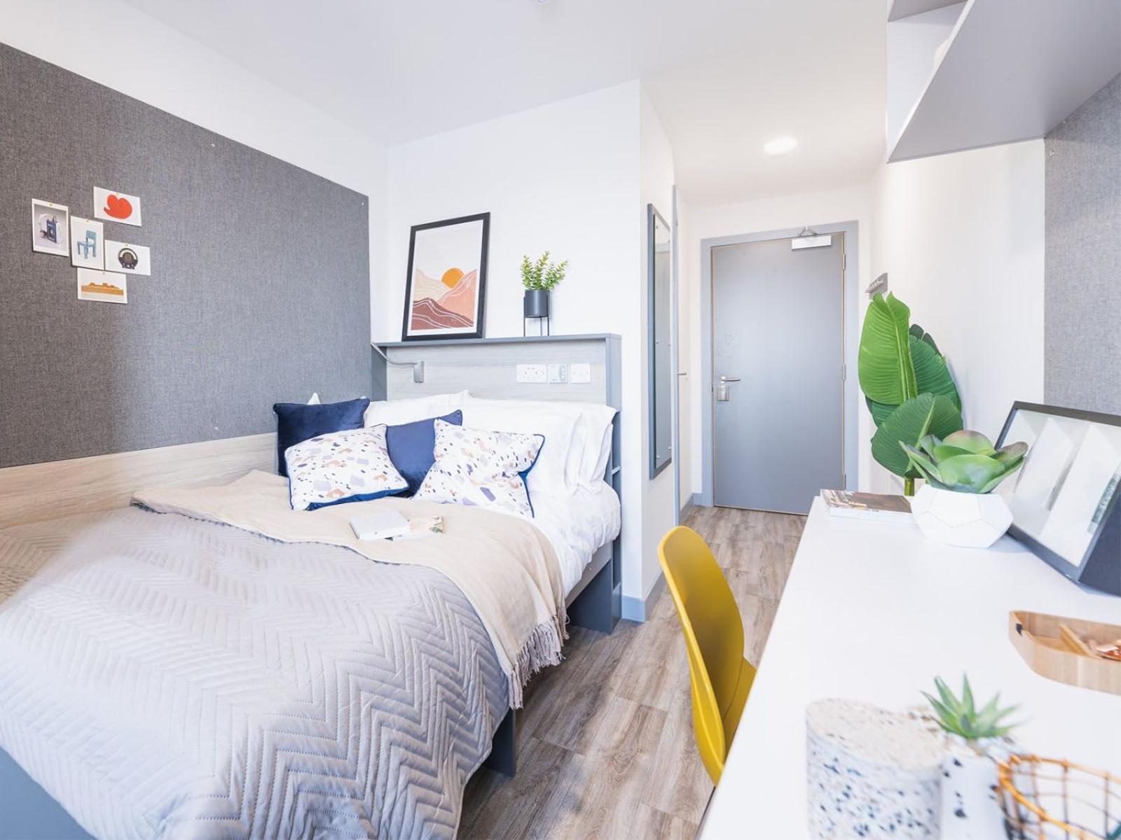 Ensuite Bedrooms with Shared Kitchen at Onyx located in Birmingham