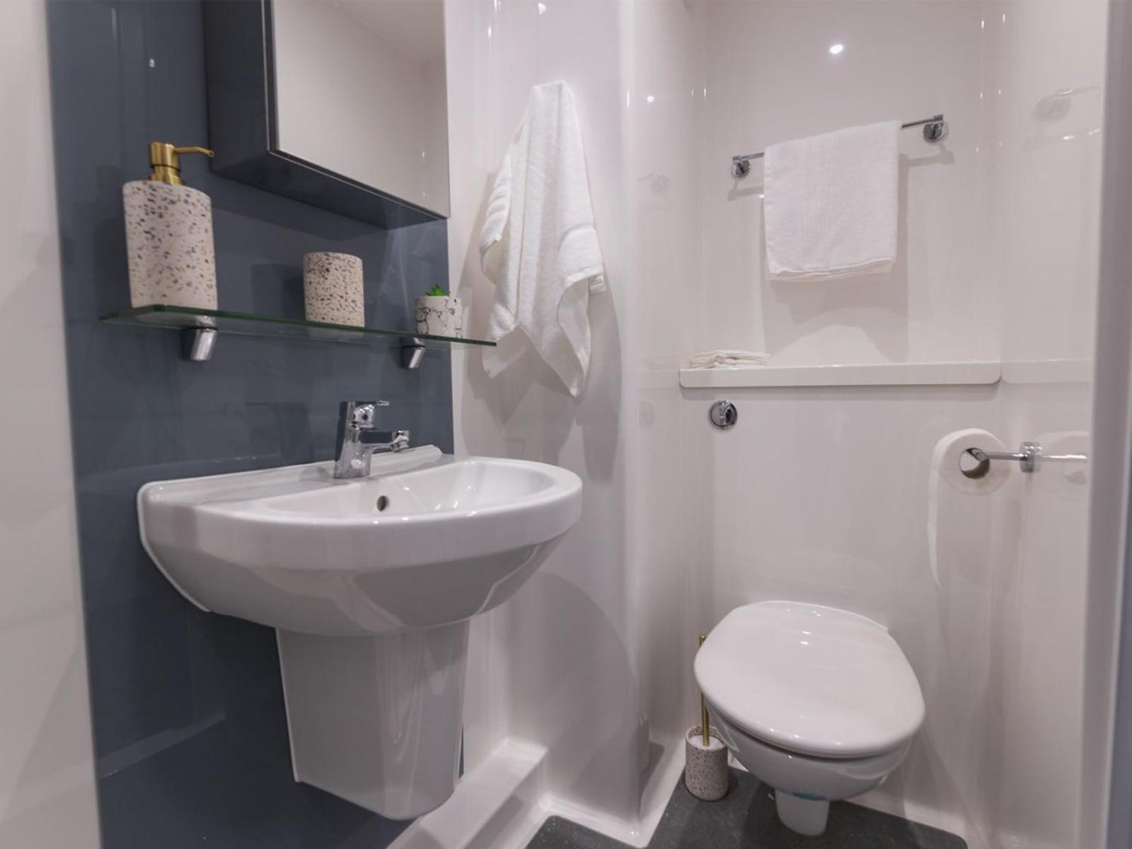 Ensuite Bedrooms with Shared Kitchen at Onyx located in Birmingham
