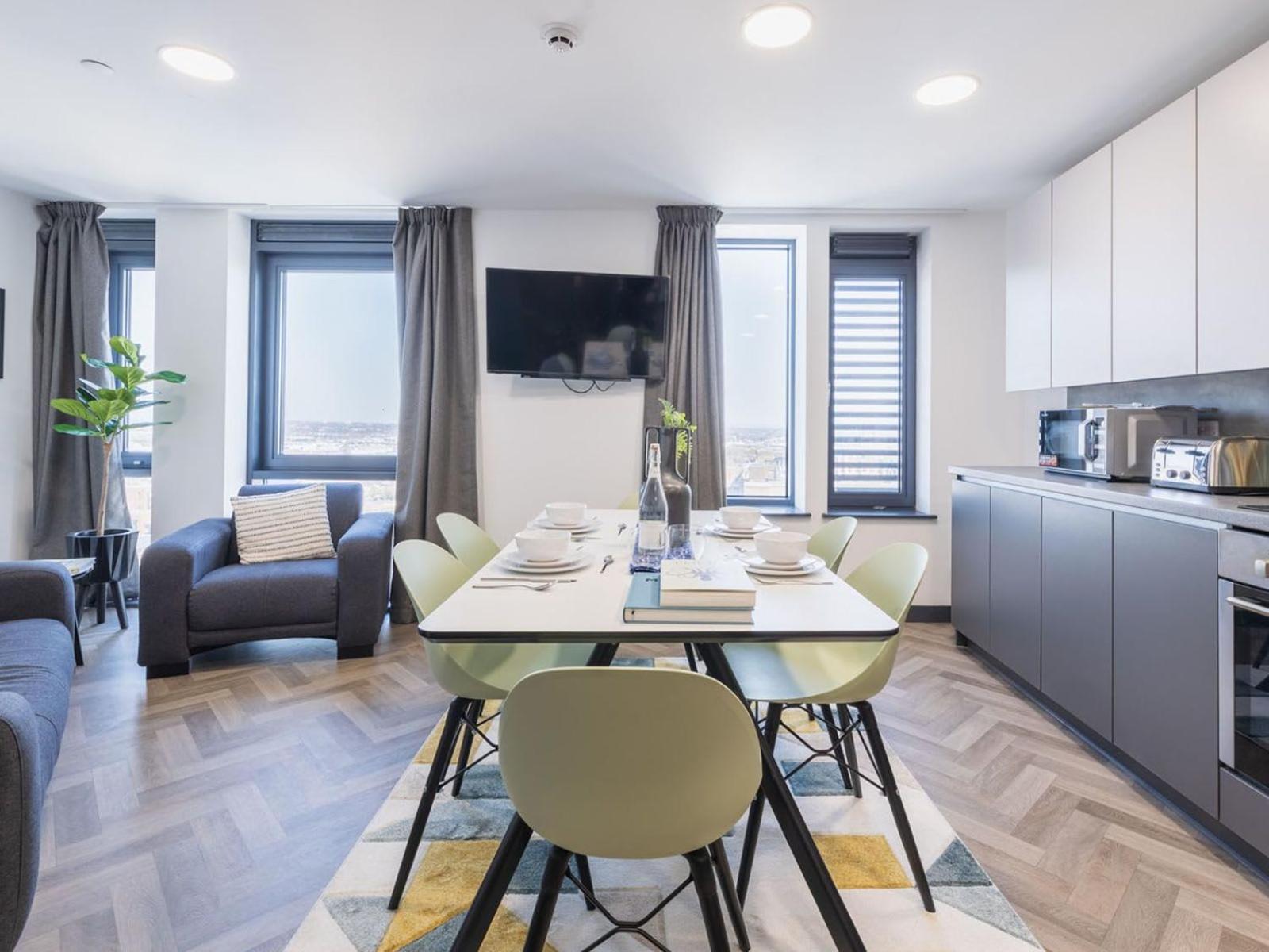 Ensuite Bedrooms with Shared Kitchen at Onyx located in Birmingham