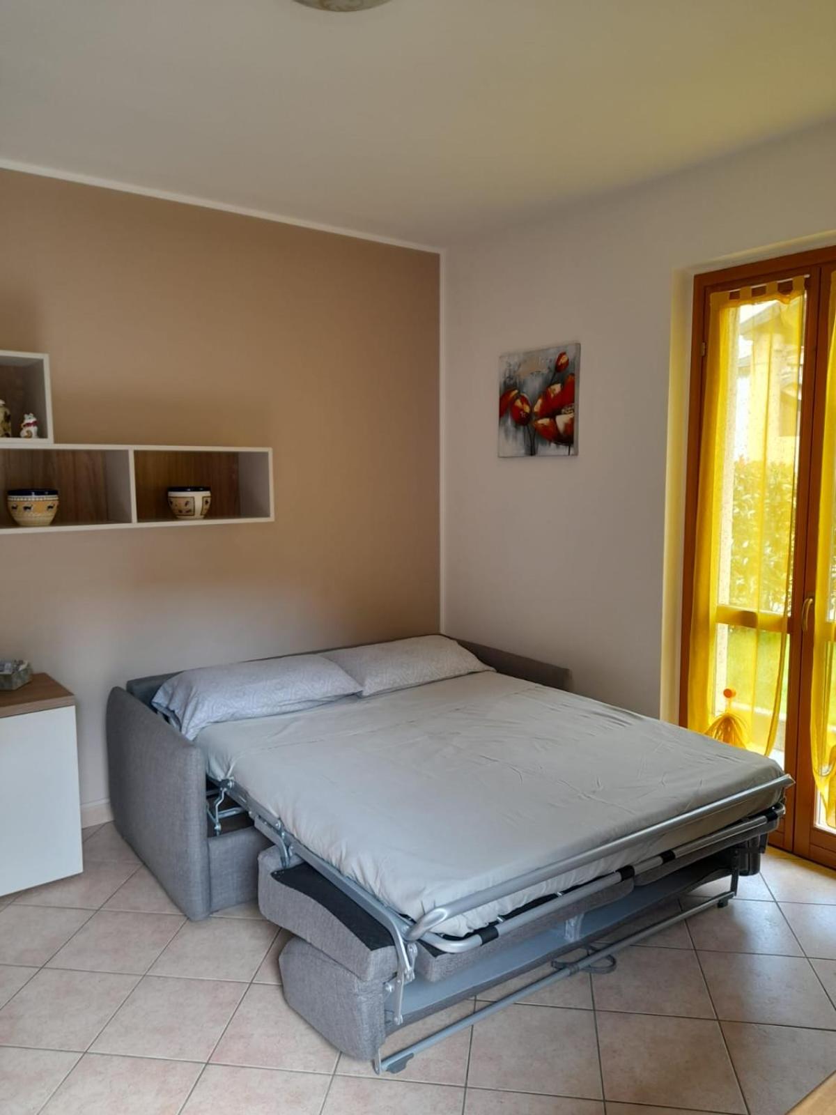 Marco Apartment - Holiday Apartment Luino view 3