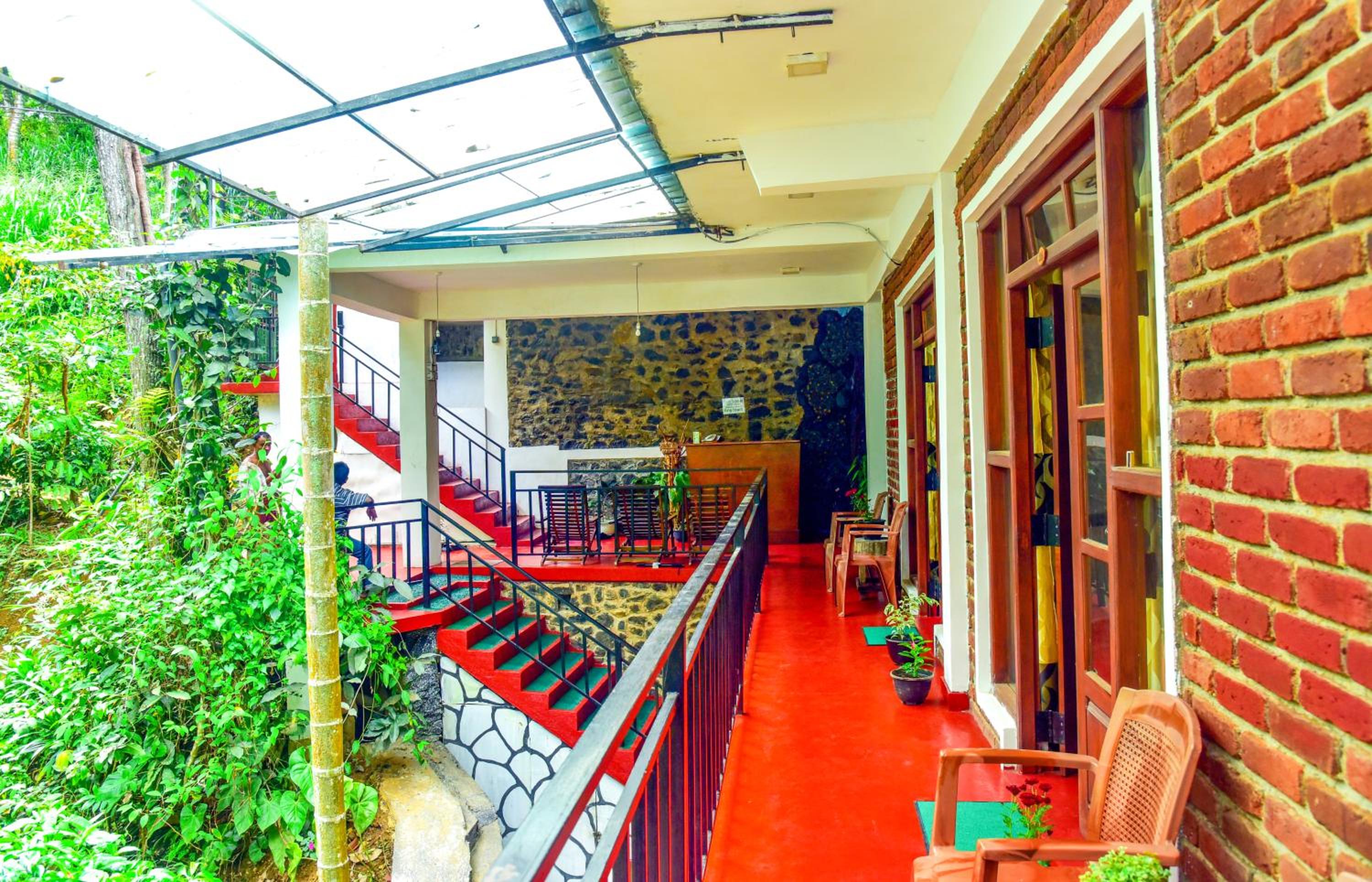 MUM Jungle Inn view 3