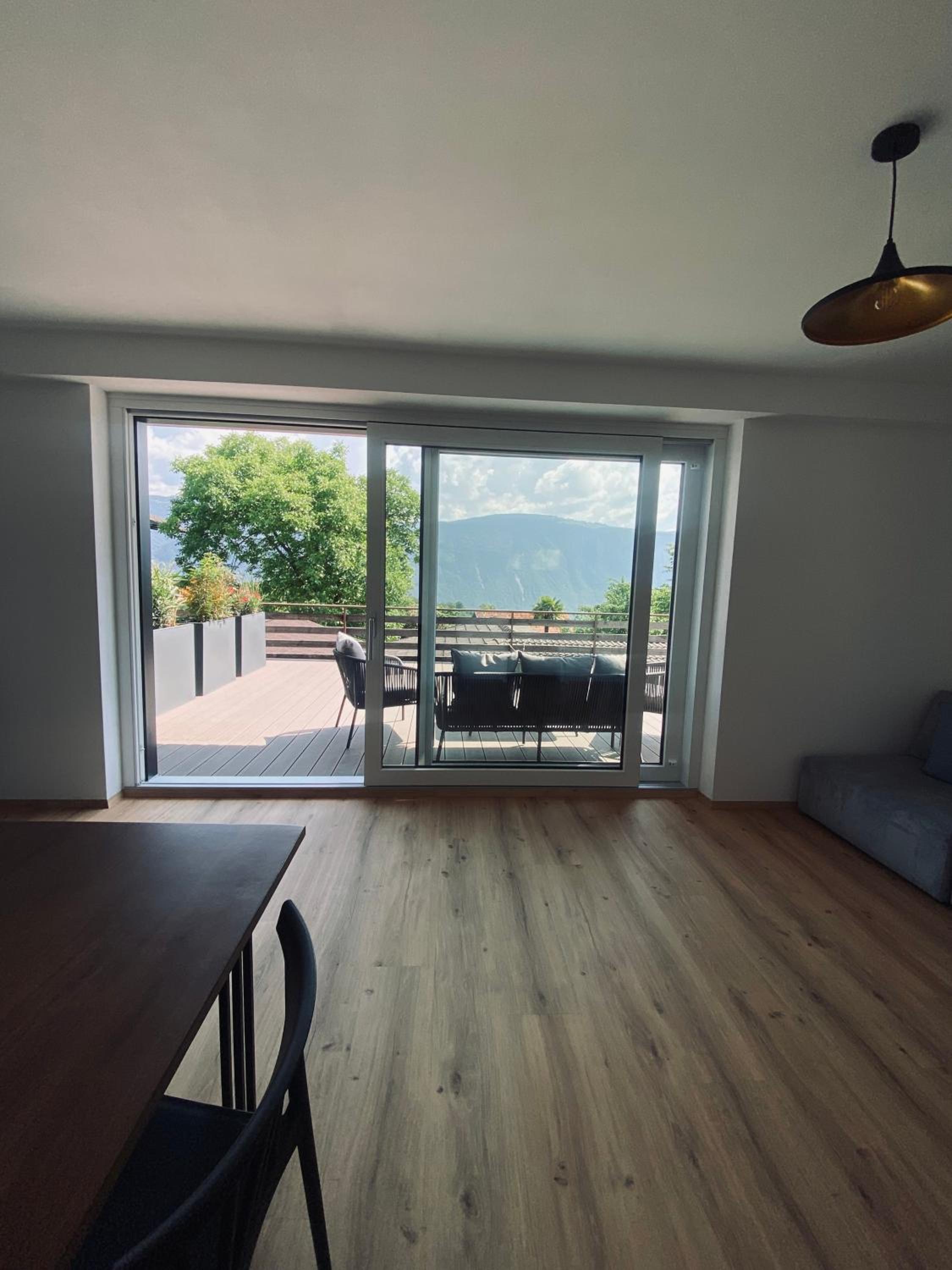 Mountain View Suites