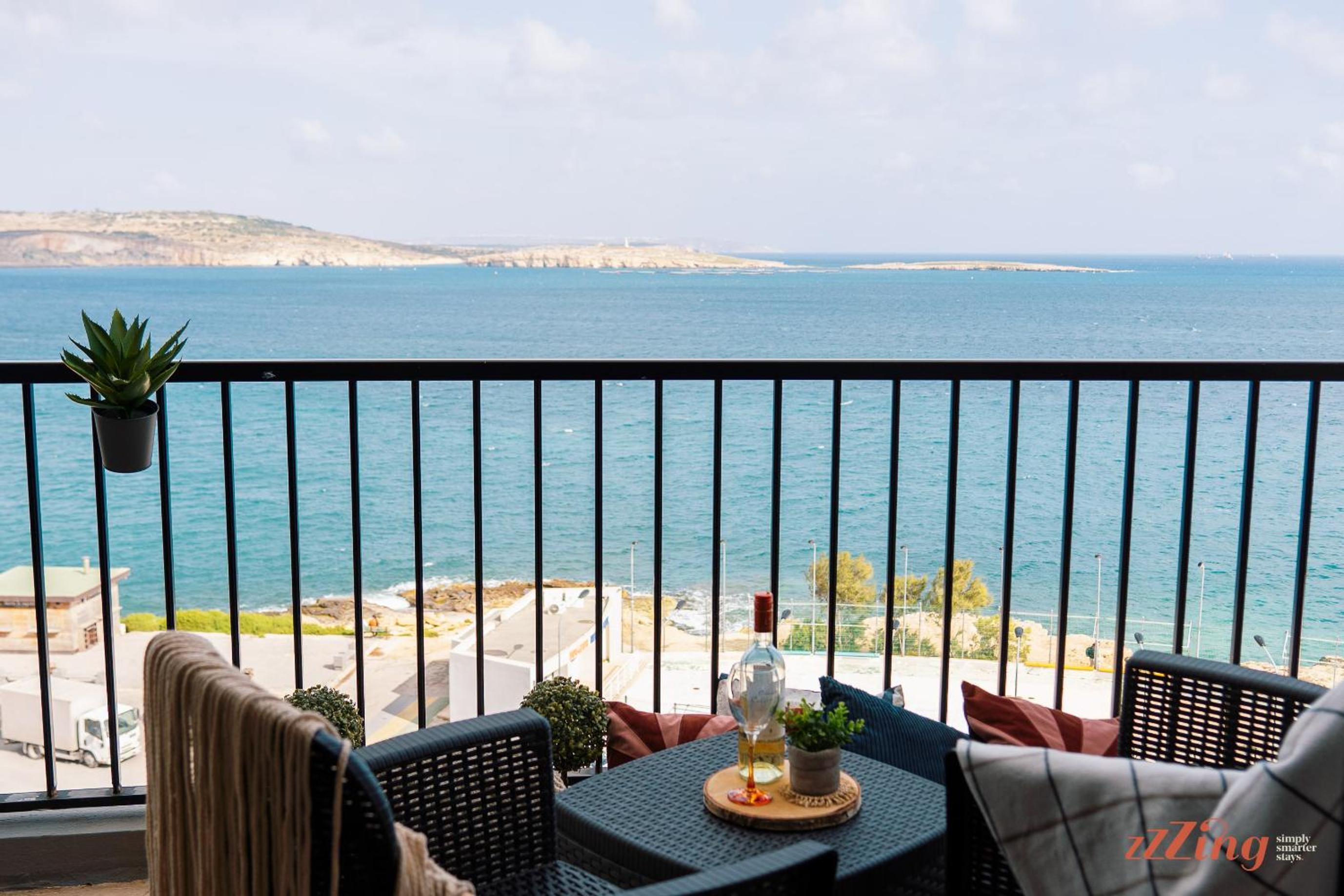 A Stylish Seaside Holiday Home photo 5