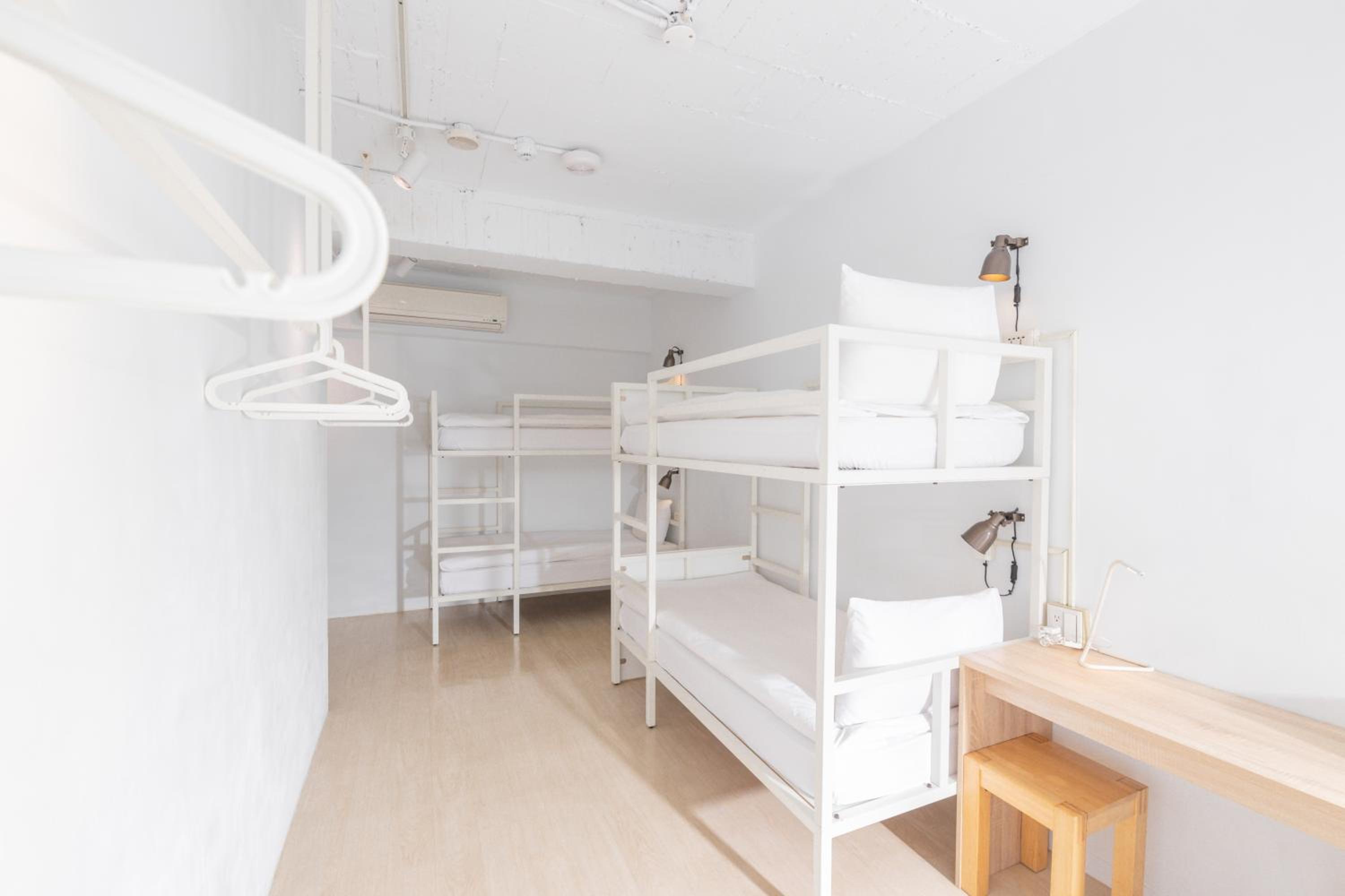 OwlStay Flip Flop Hostel - Garden
