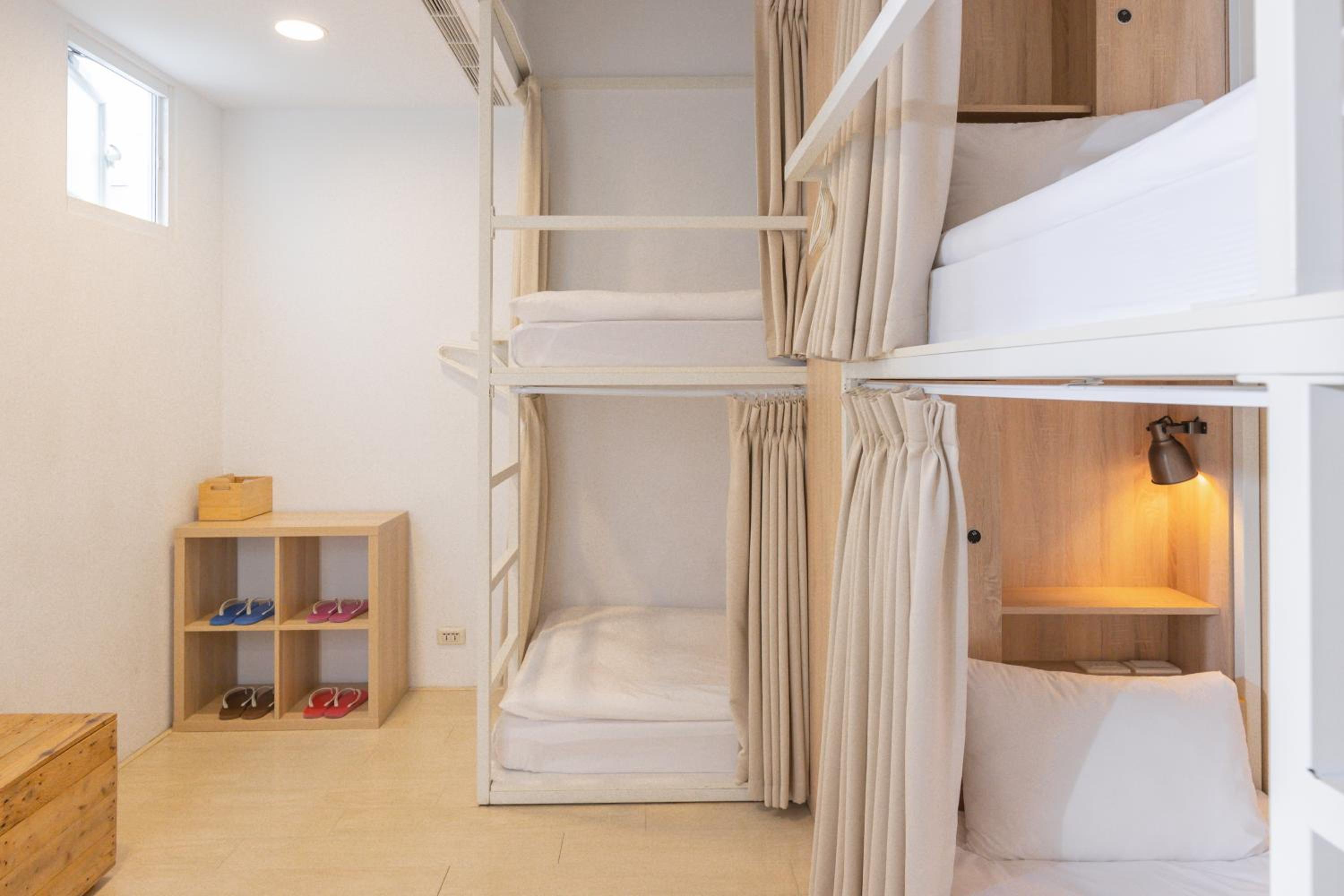 OwlStay Flip Flop Hostel - Garden