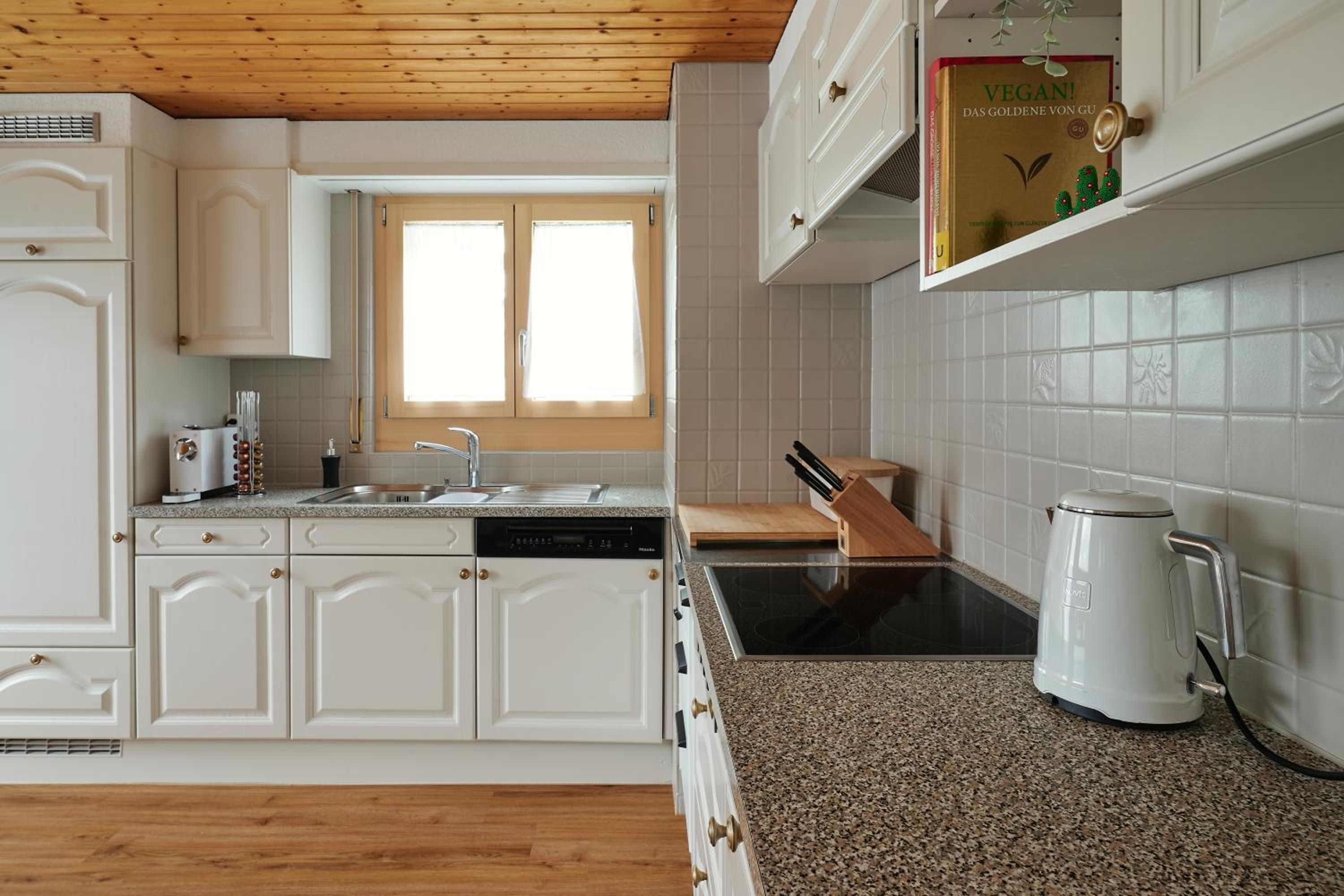 Ferienwohnung - 100m von der Talstation Aletsch Bahnen und Bahnhof Fiesch, BESTE Ausgangslage