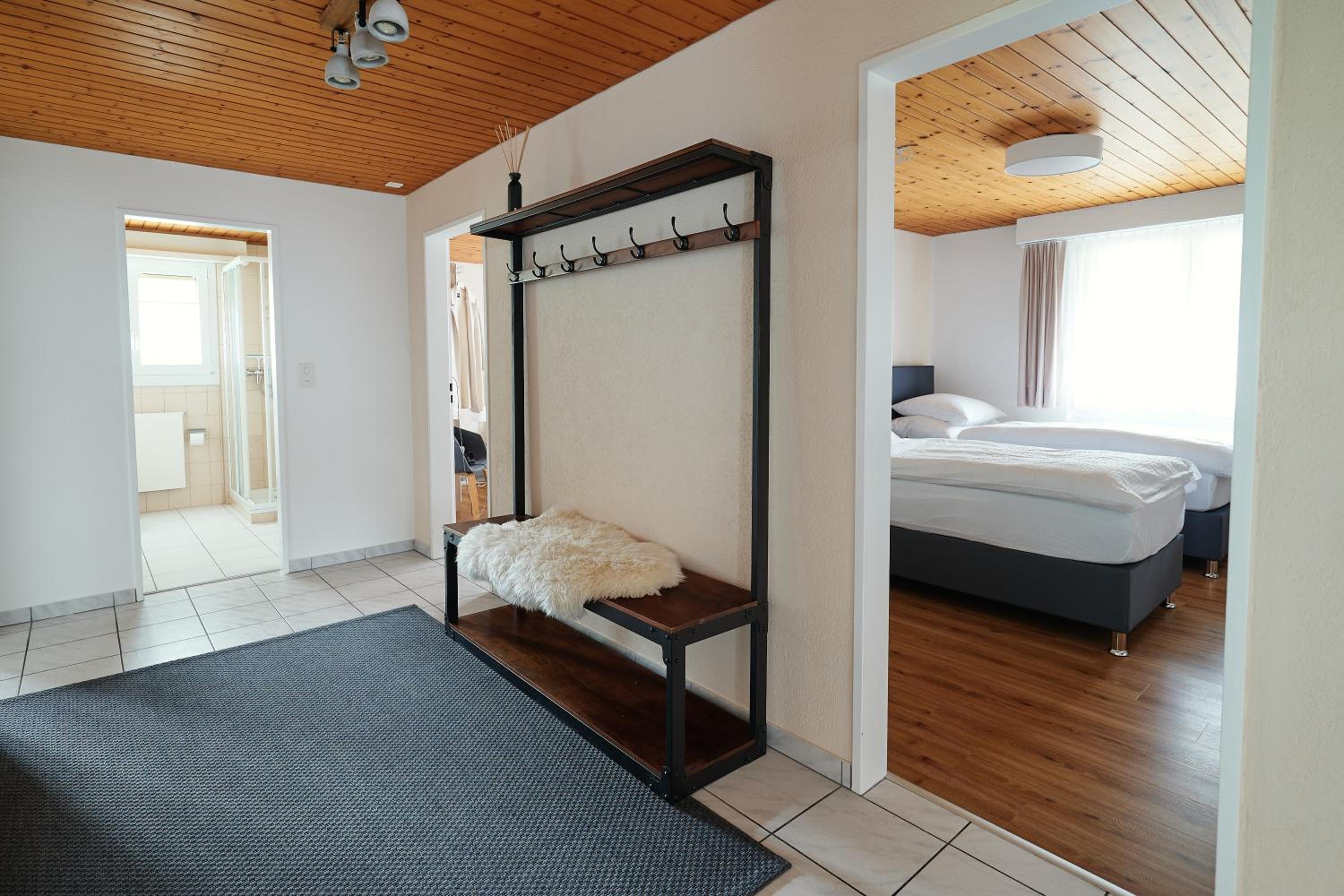 Ferienwohnung - 100m von der Talstation Aletsch Bahnen und Bahnhof Fiesch, BESTE Ausgangslage