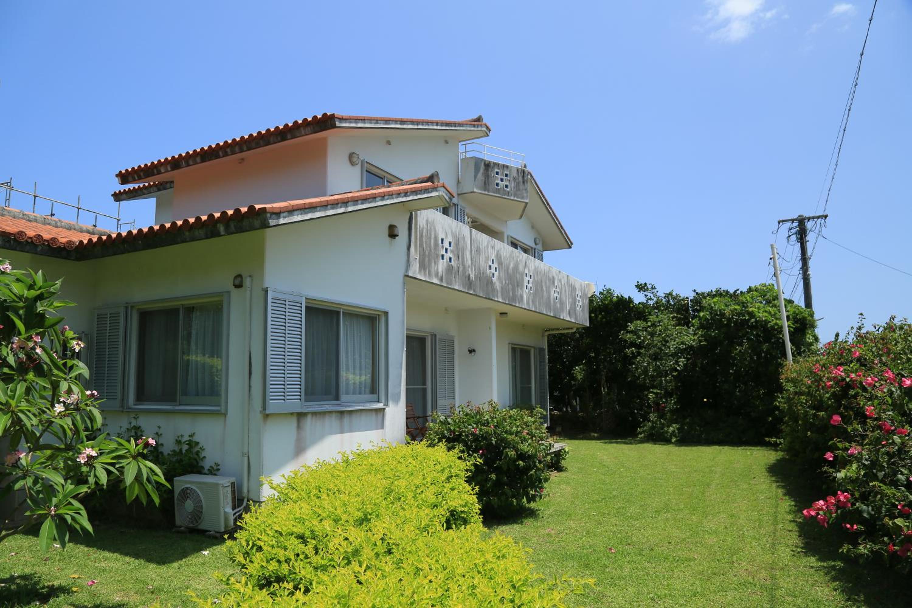Branches Villa Kabira