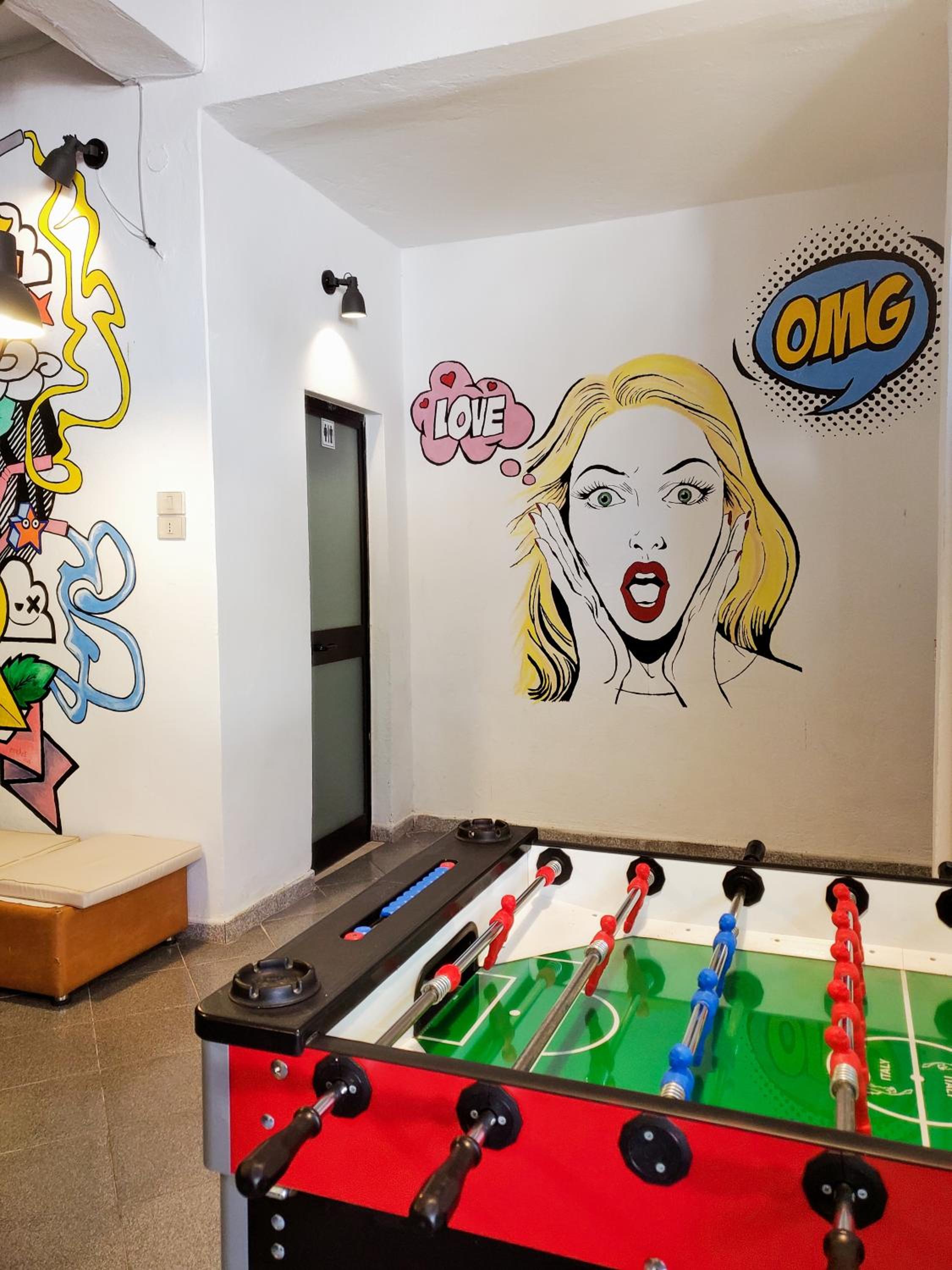 Traveler Hostel