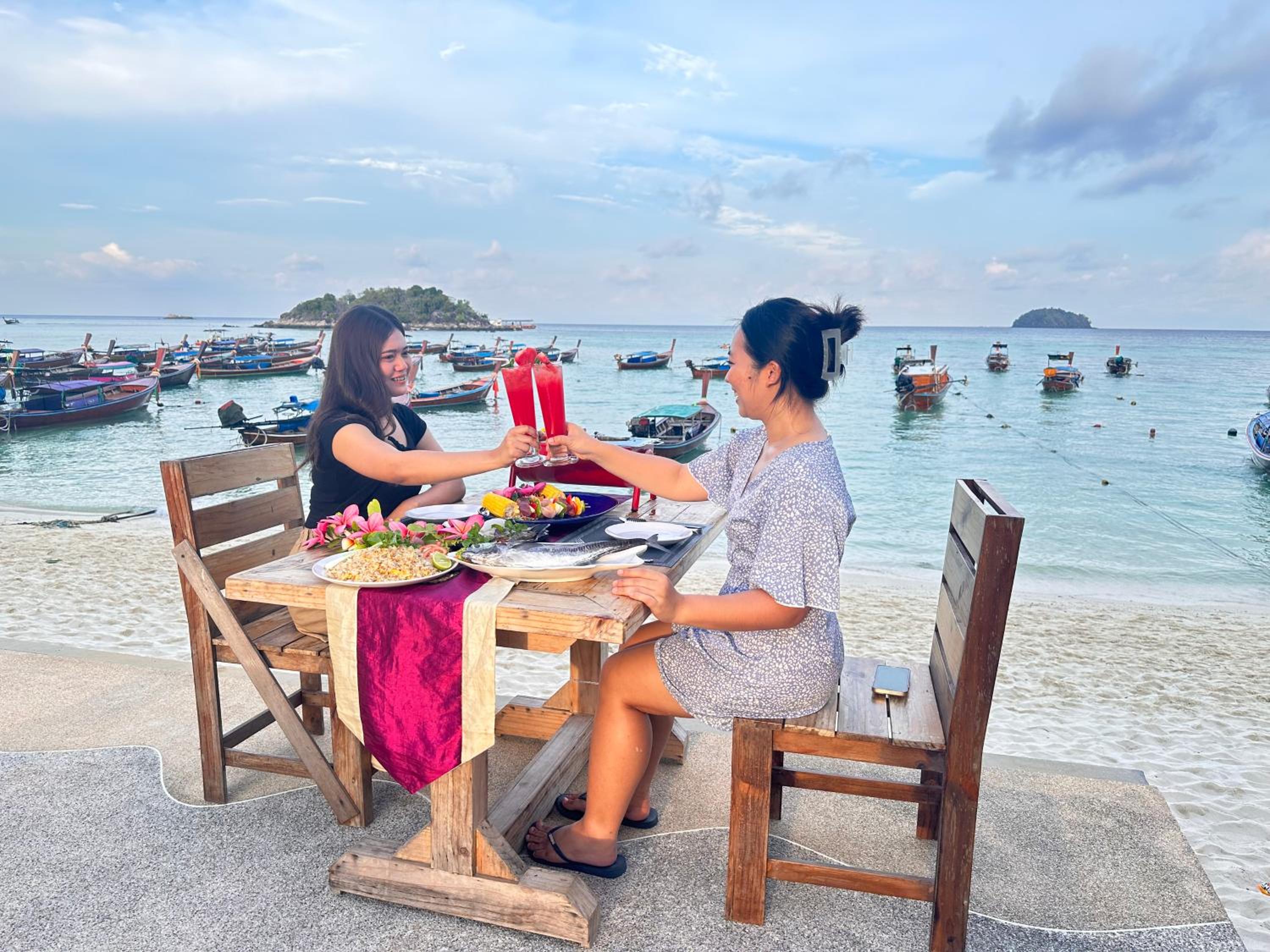 Lipe Power Beach Resort