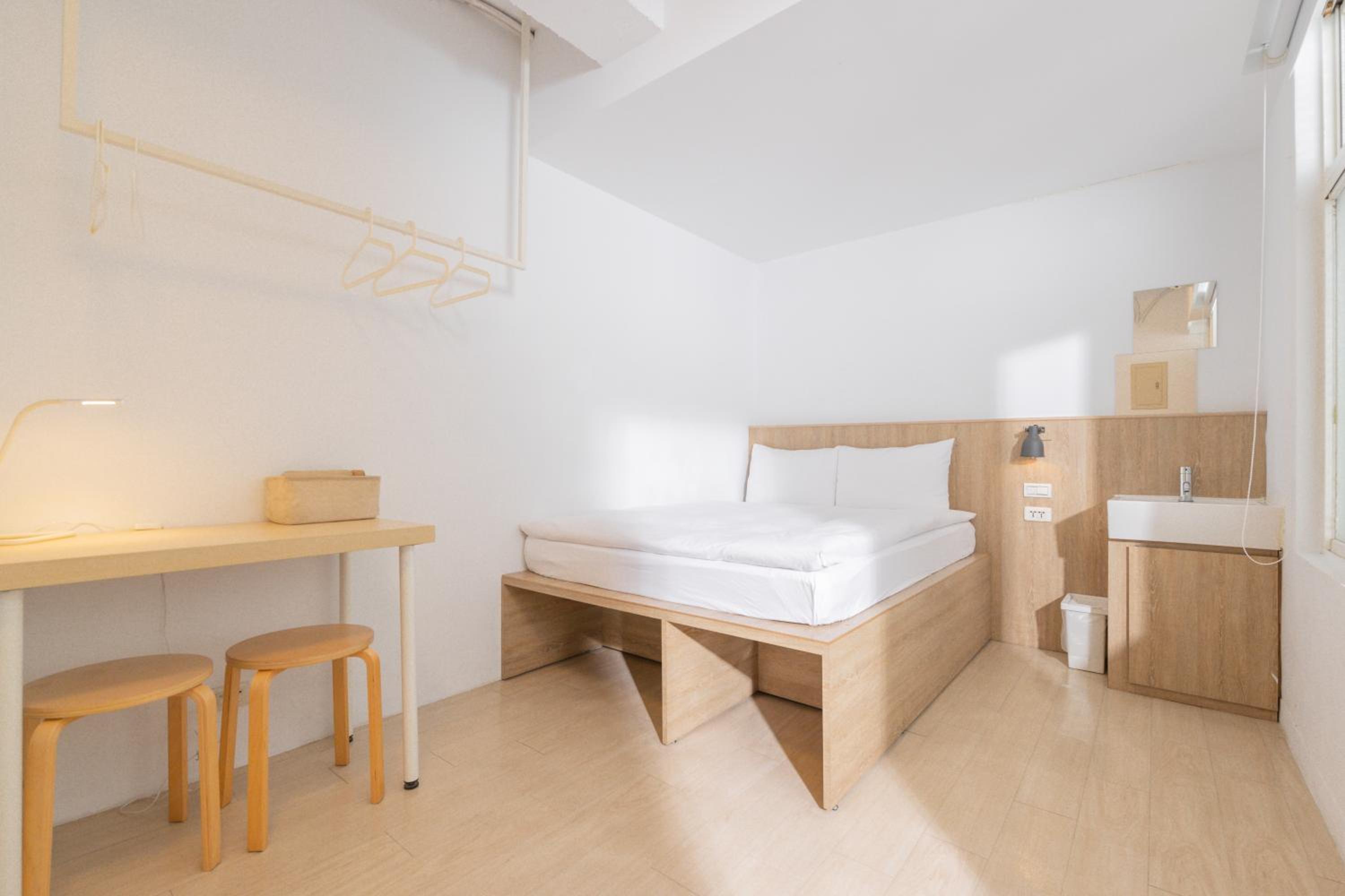 OwlStay Flip Flop Hostel - Garden
