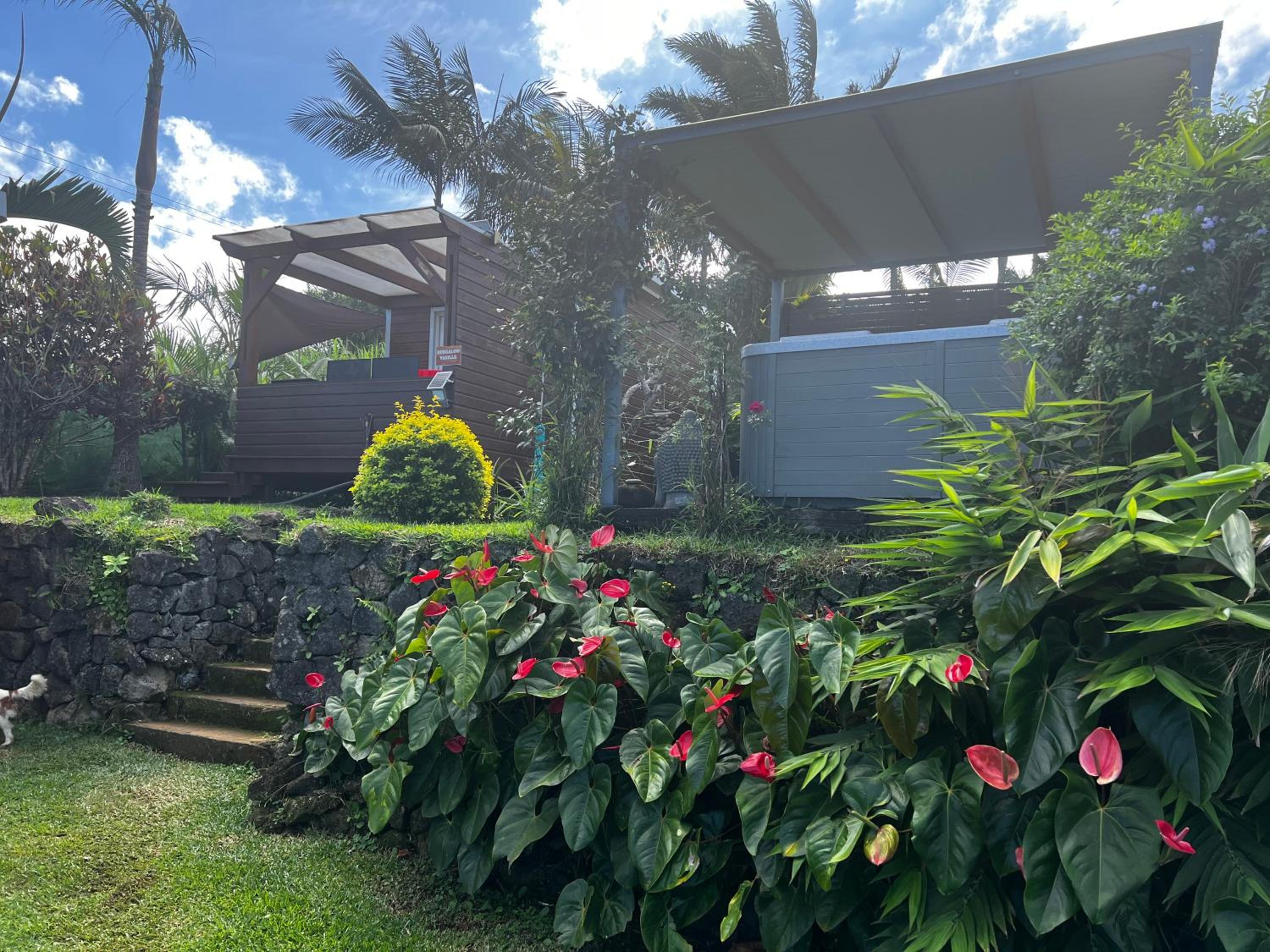 L'escapade créole Jacuzzi Privatif Bungalow Vanille