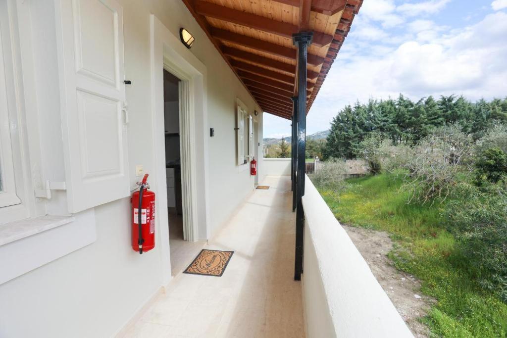 Kouros apartments