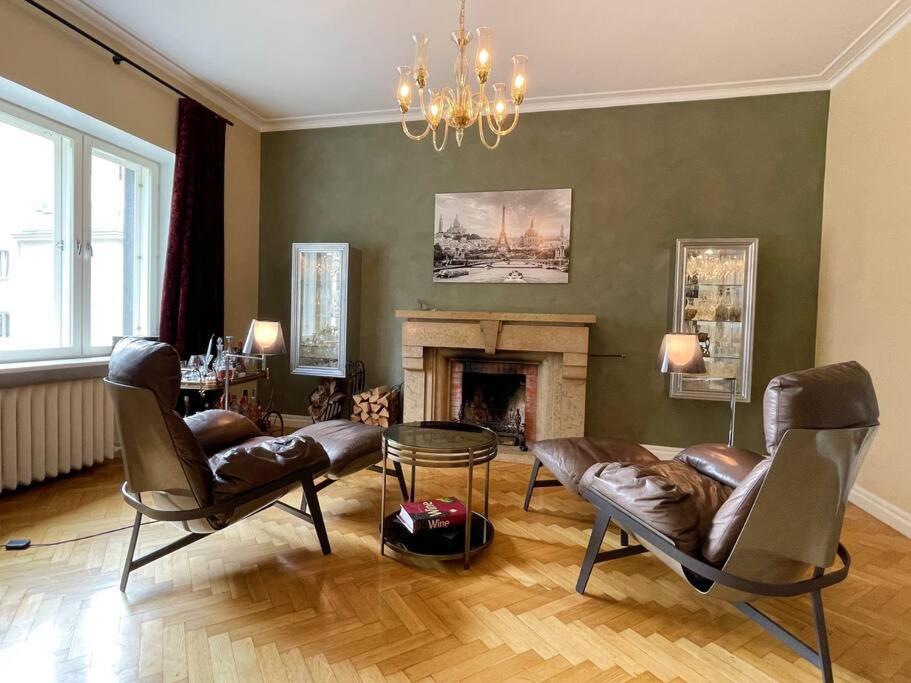 Spacious apartment in city center