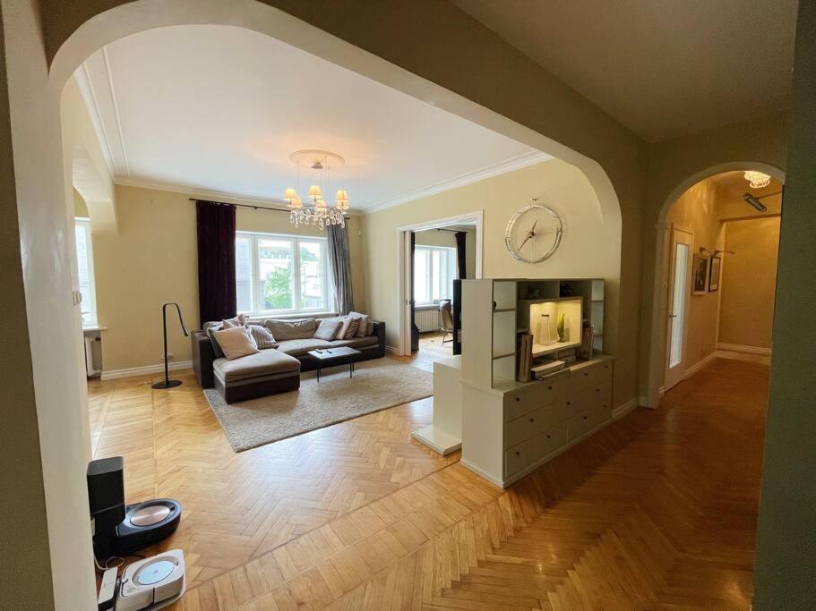 Spacious apartment in city center