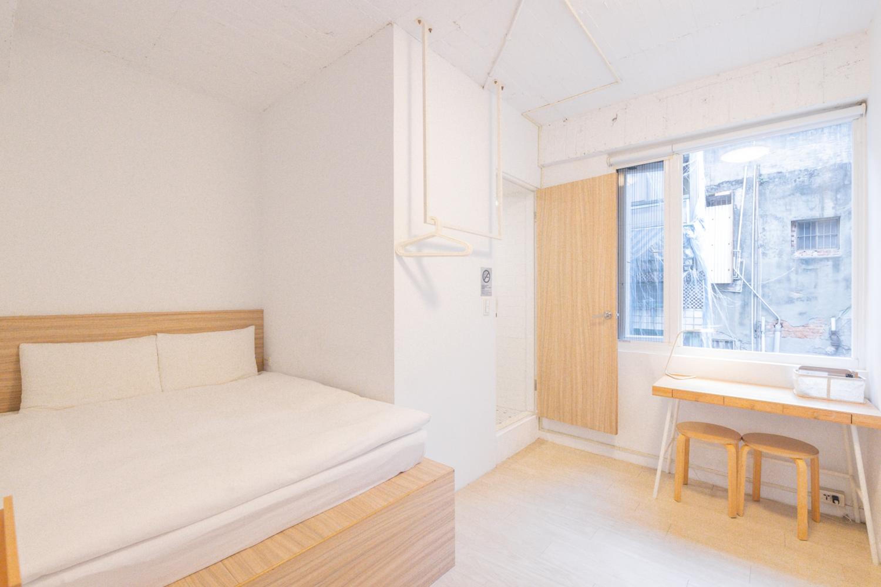 OwlStay Flip Flop Hostel - Garden