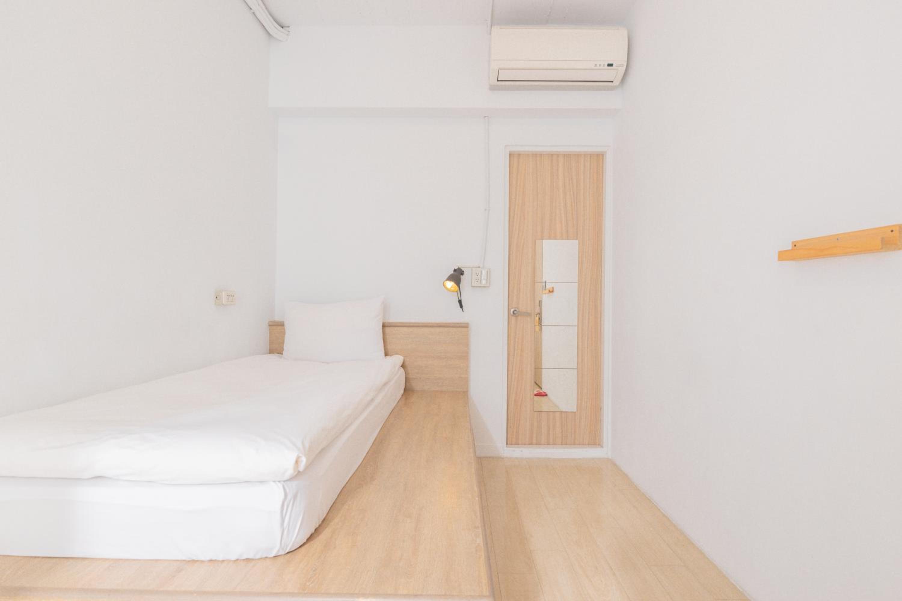 OwlStay Flip Flop Hostel - Garden