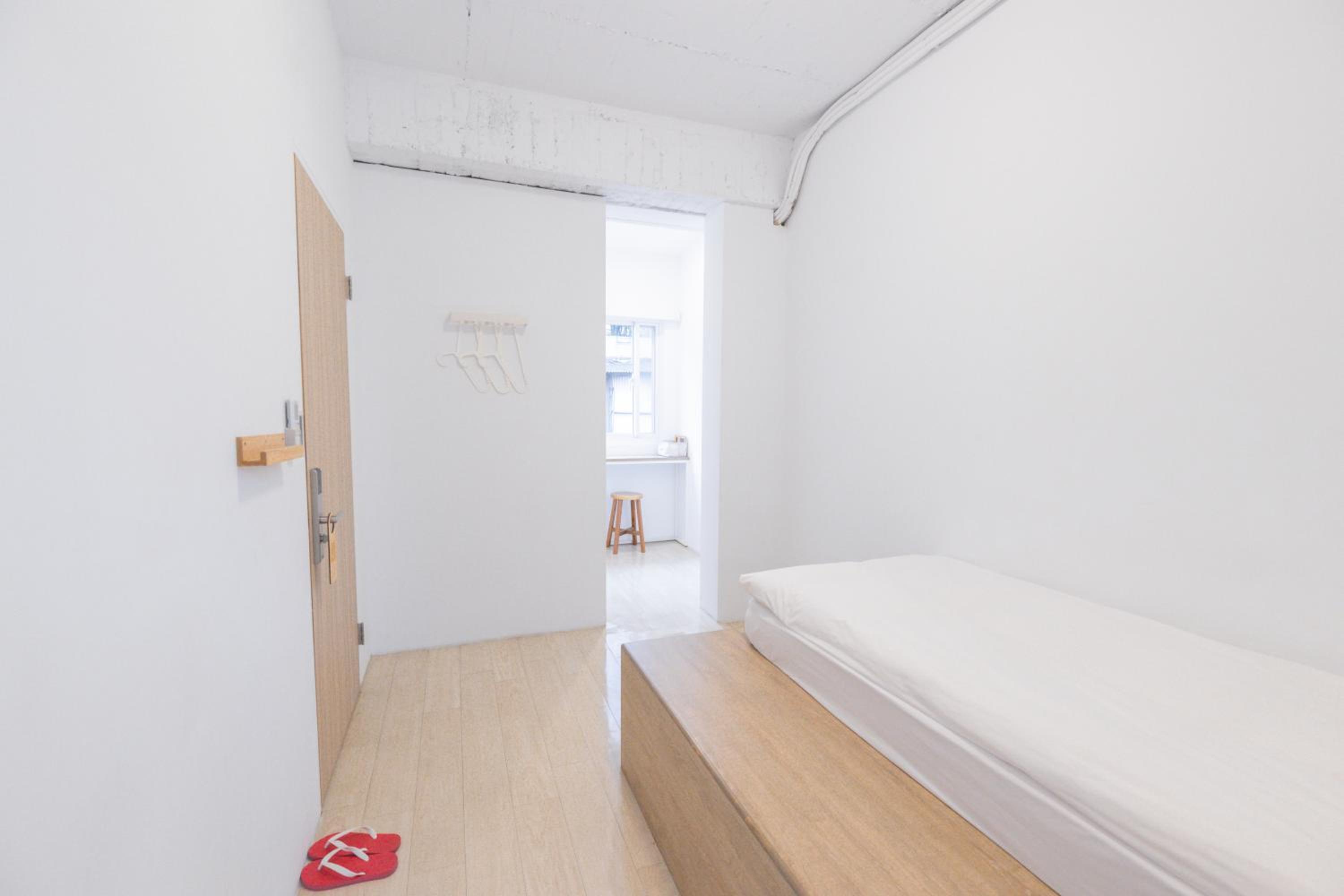 OwlStay Flip Flop Hostel - Garden