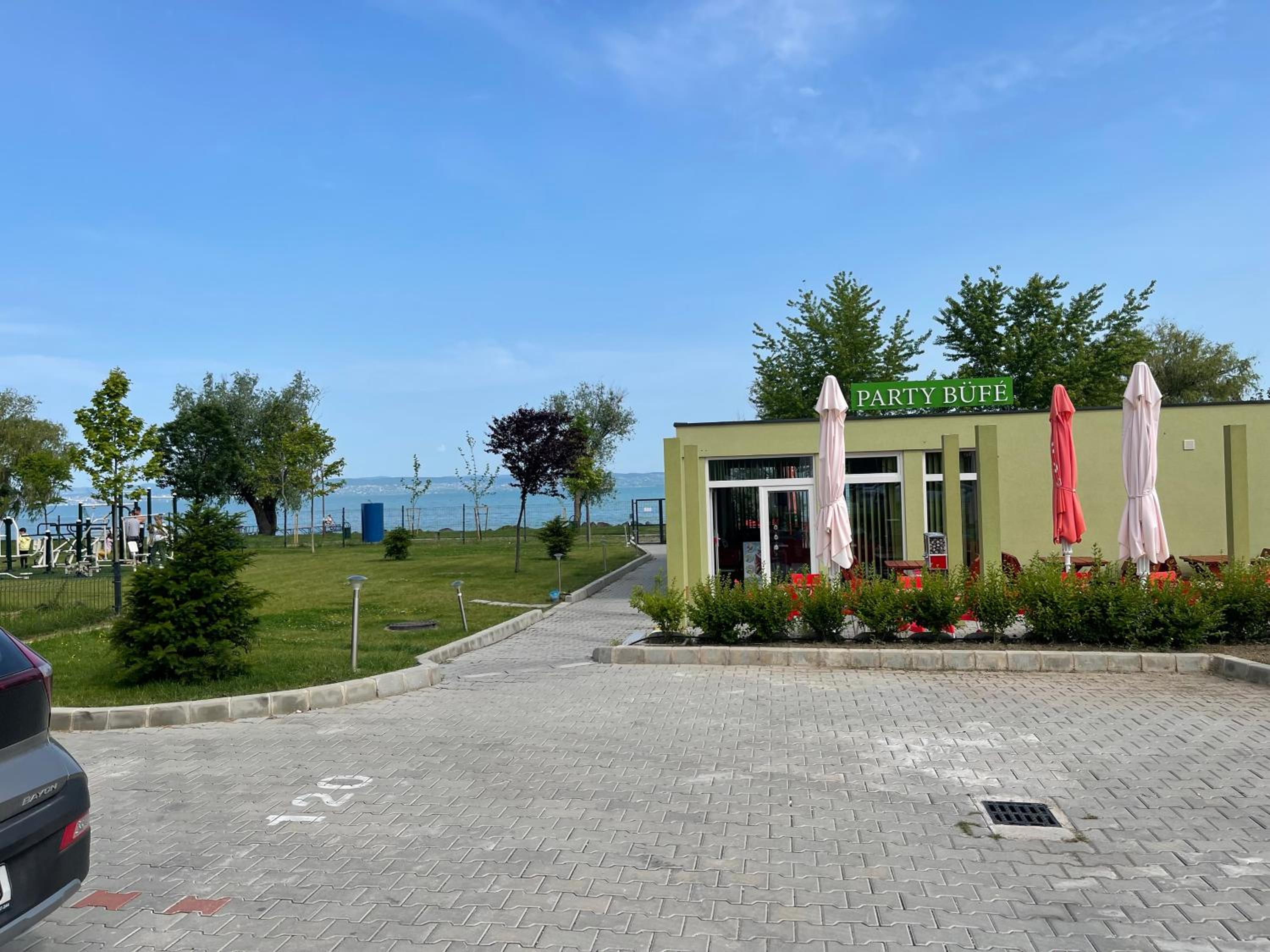 Vízparti Apartman