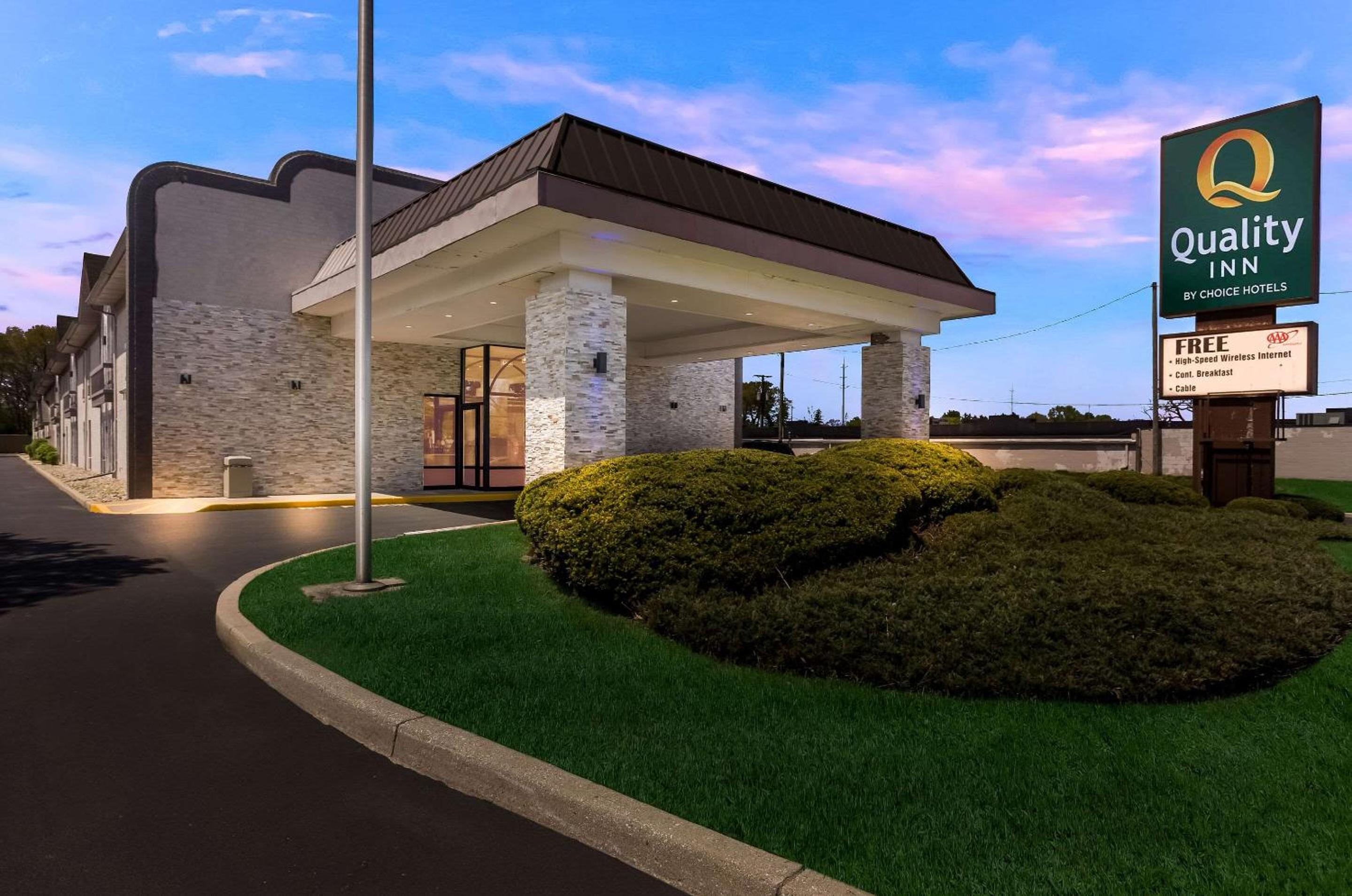 Quality Inn South Bend near Notre Dame view 2
