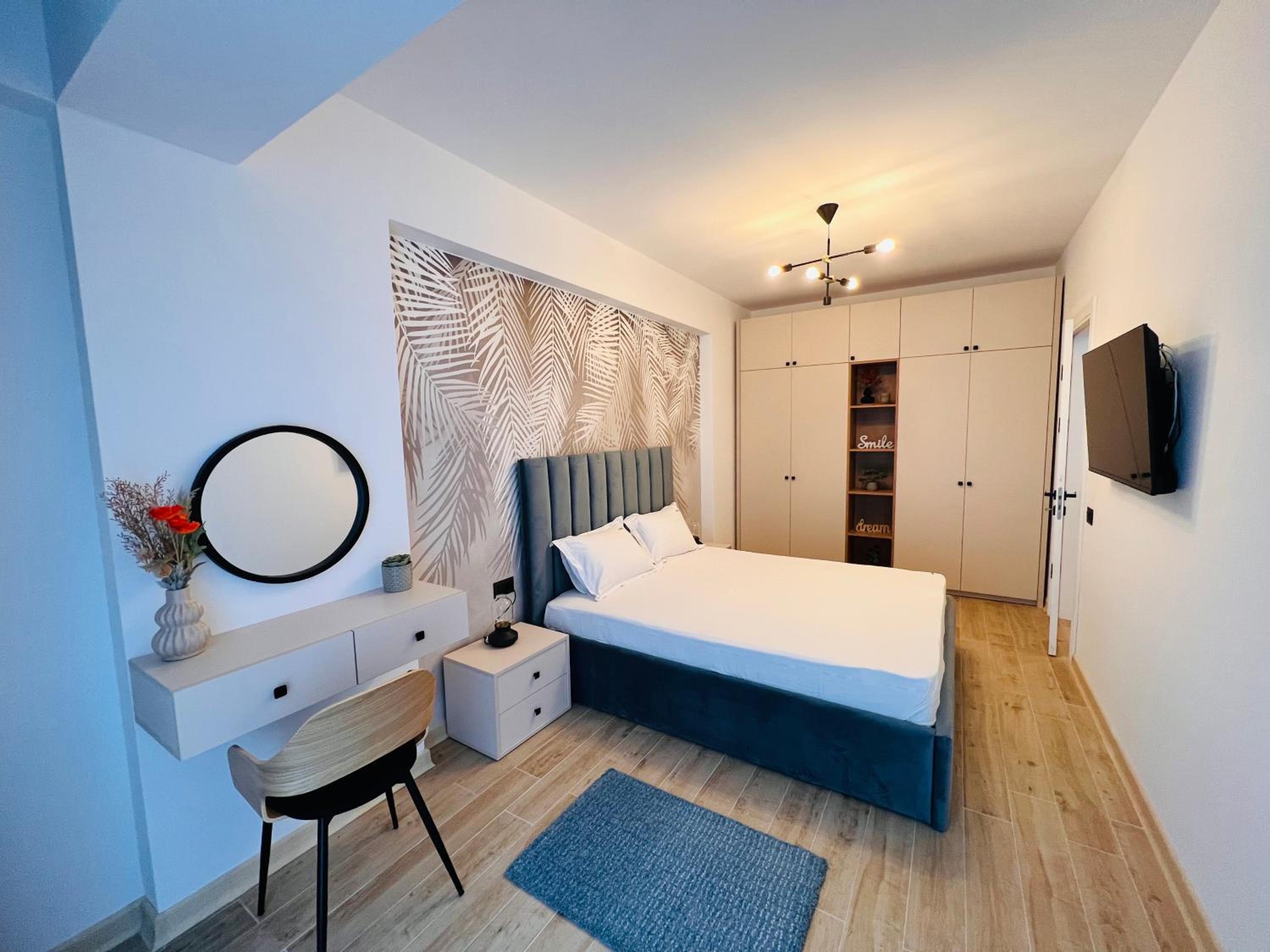 DAMAR Infinity Beach and Pool Mamaia- private parking view 5