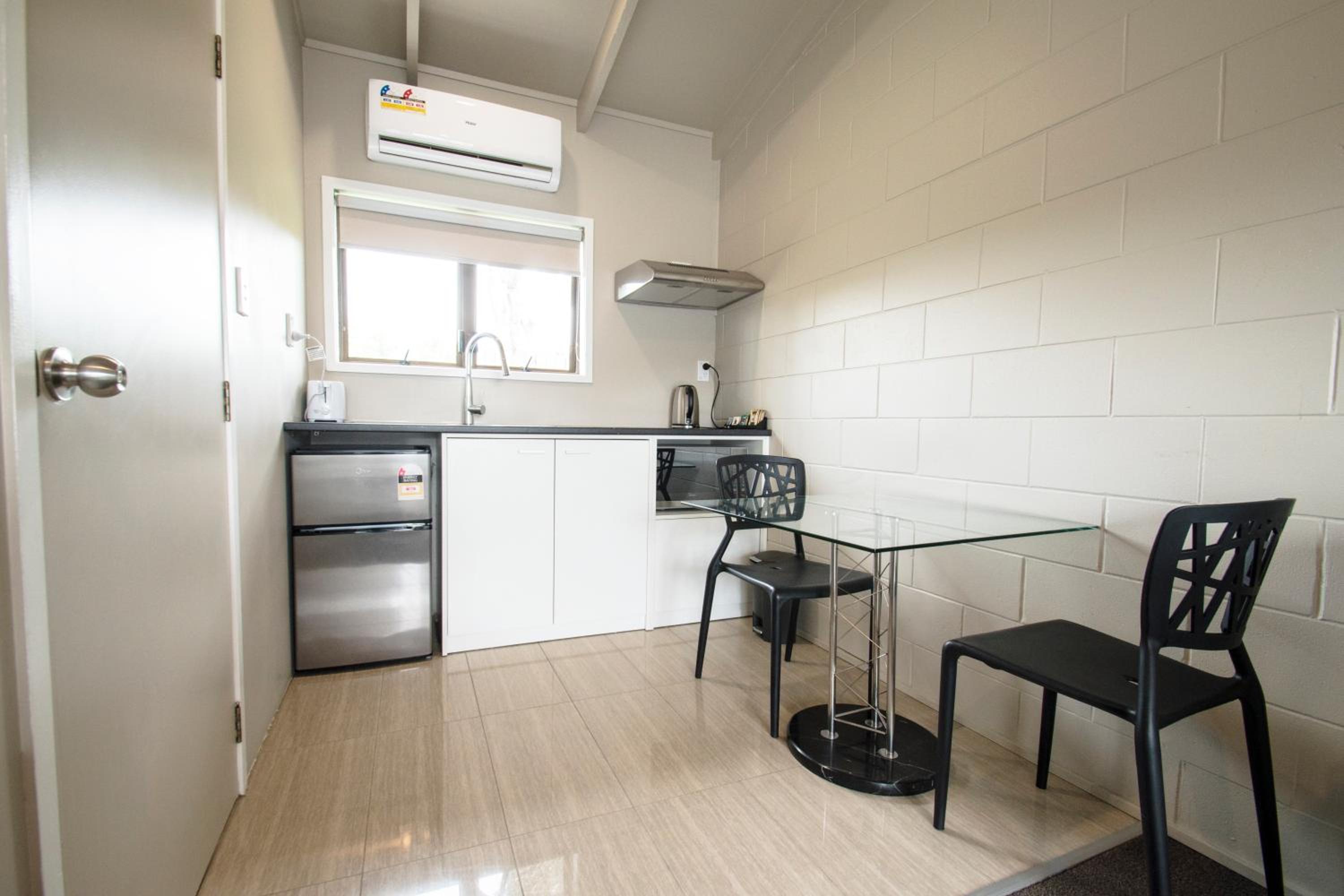 Middlemore Motel
