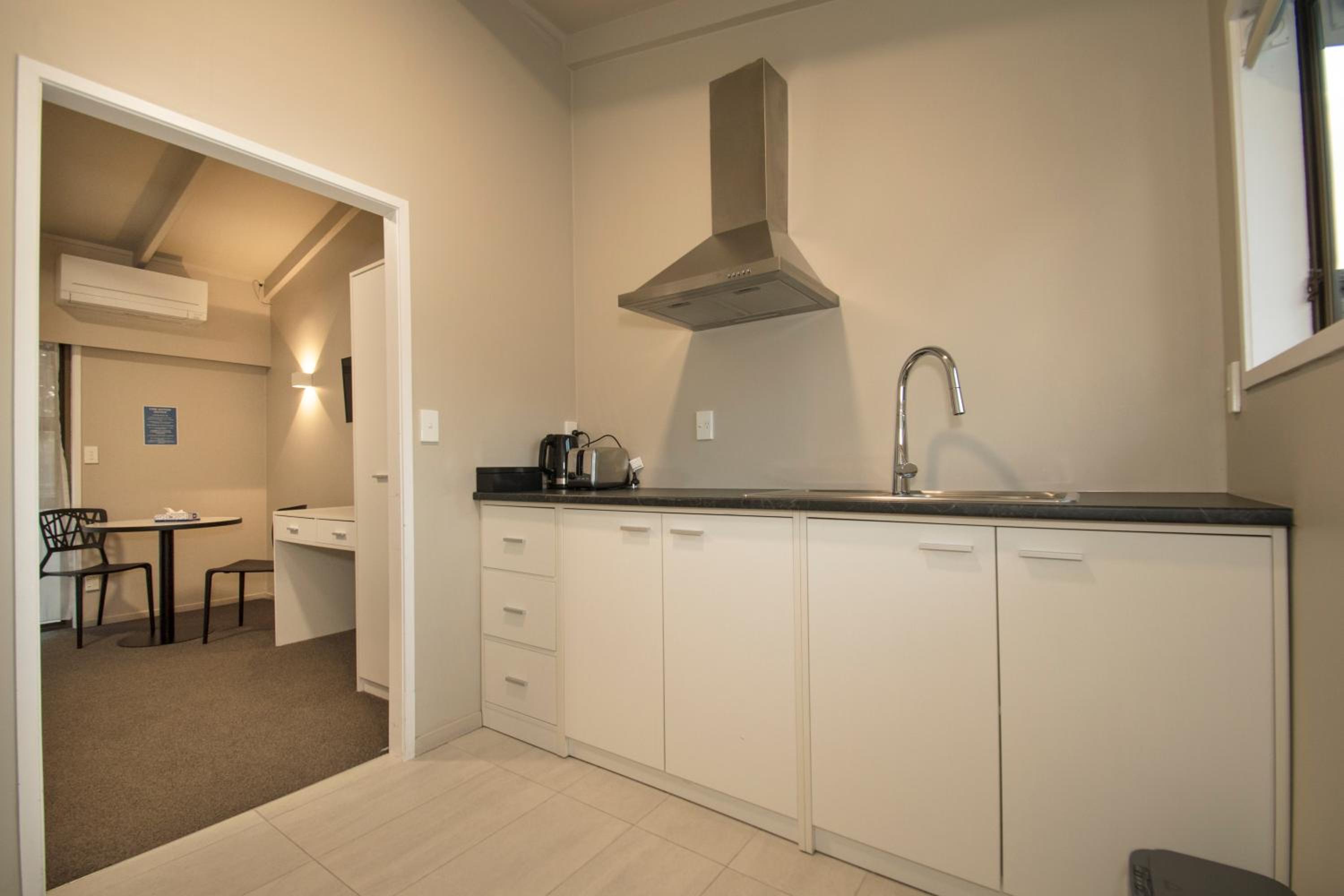 Middlemore Motel