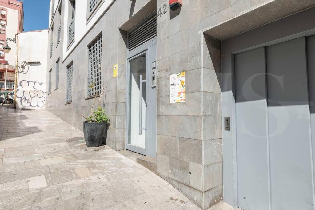 Chic intimate studio in the heart of Malaga by REMS