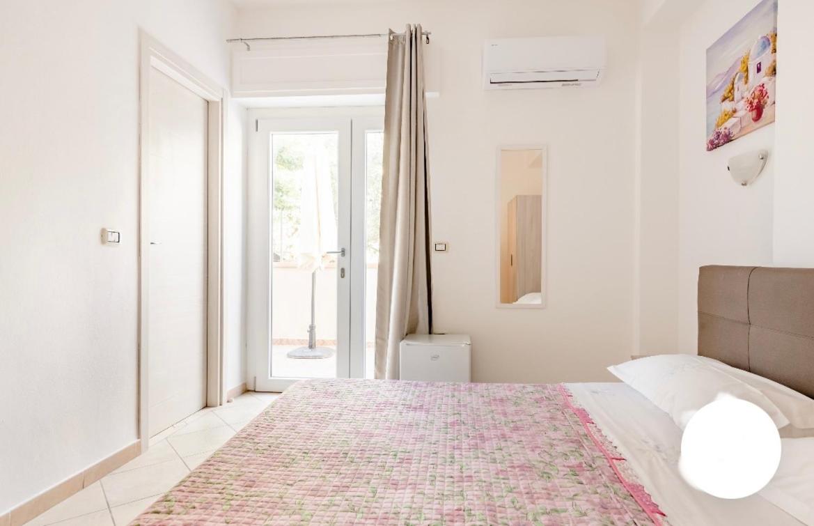 Da Umby en Alghero — hotel room